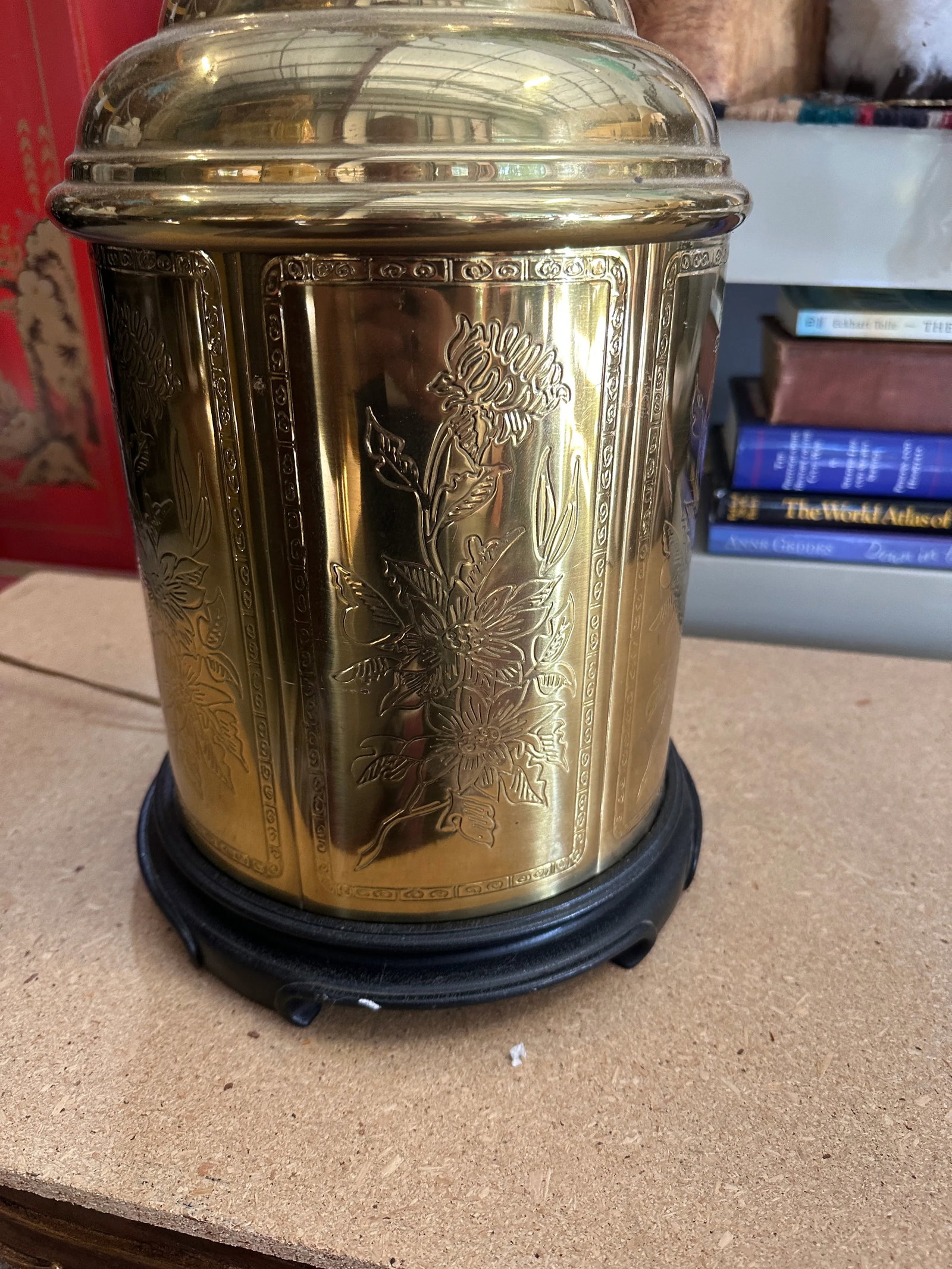 Vintage Round Brass Detailed Etched Lamp With Floral Details - 7