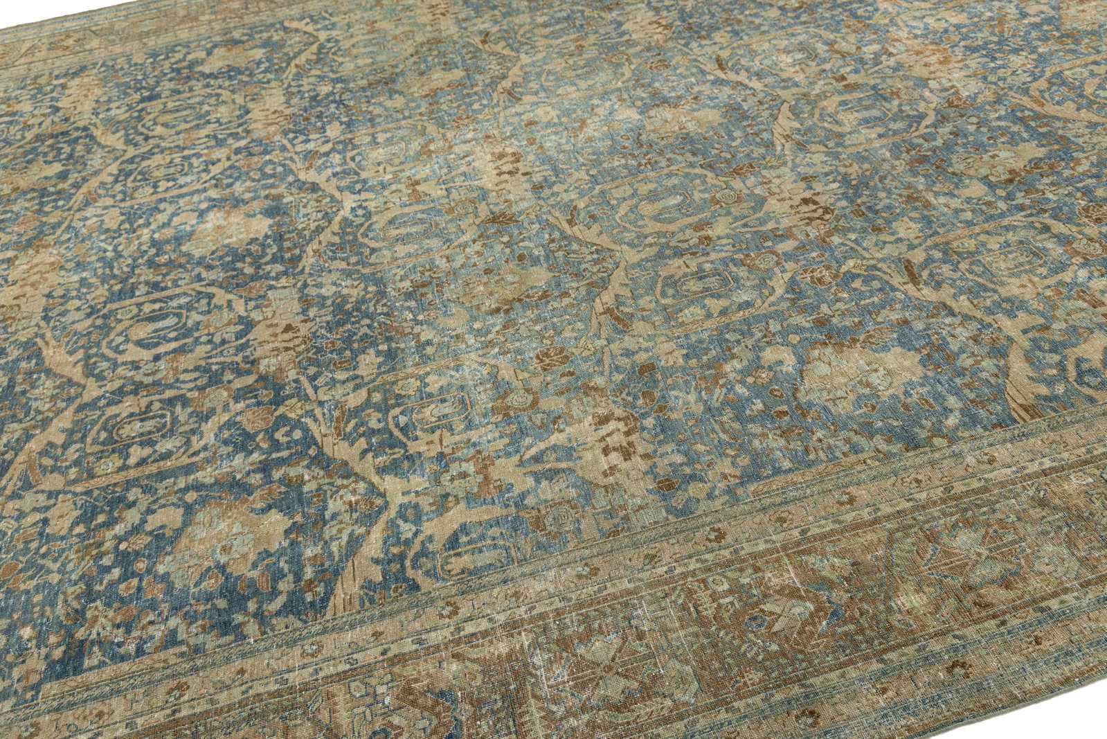 Floral Designed Handmade Mahal Wool Rug in Blue From the 1900s - 2