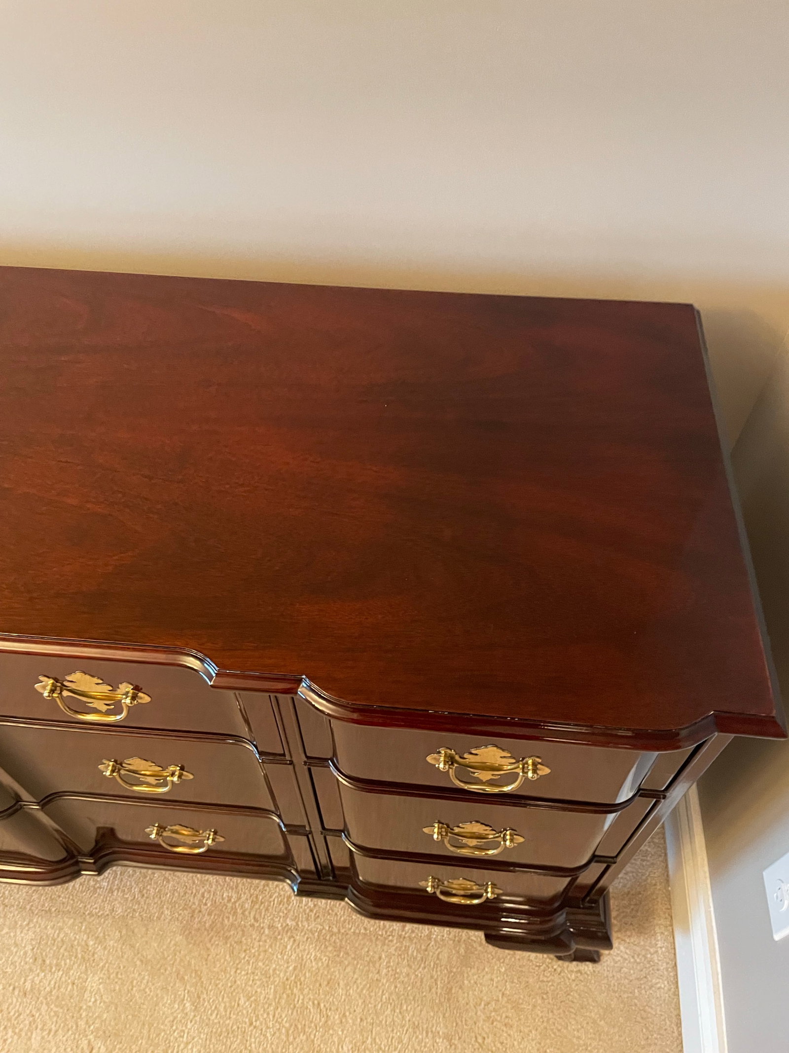1990s Kindel Boxed Front Chippendale Mahogany Long Dresser. - 3