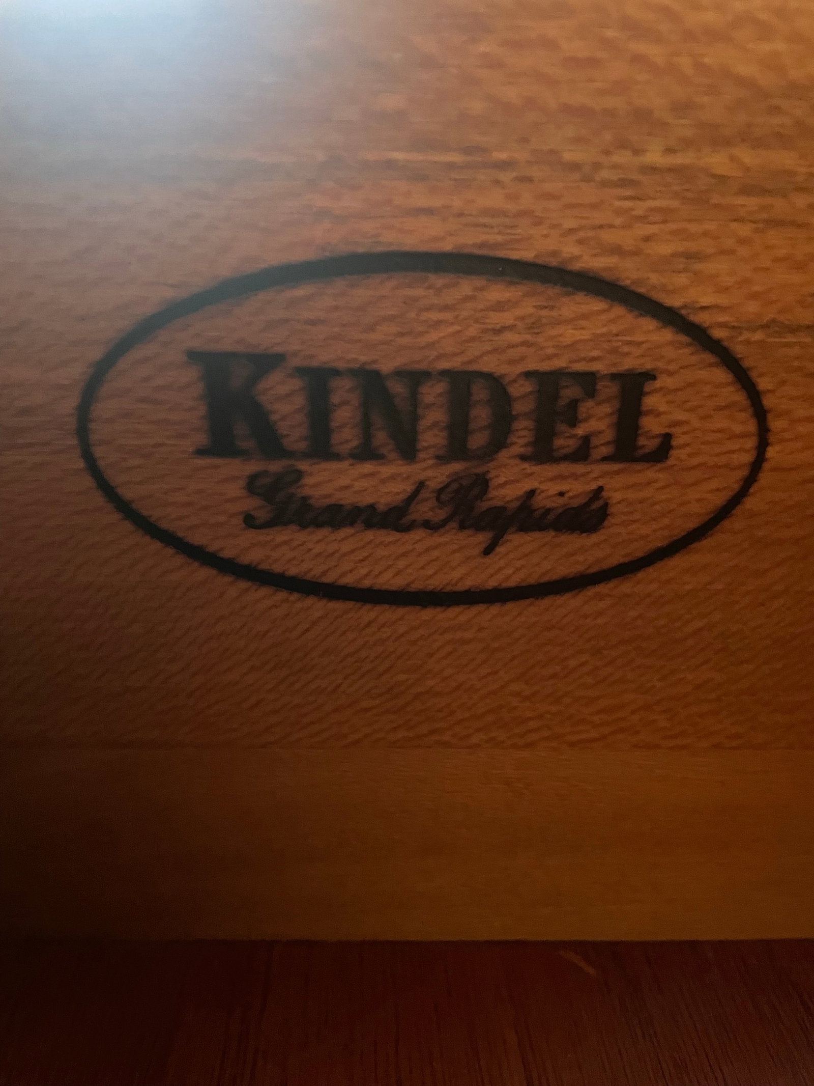 1990s Kindel Boxed Front Chippendale Mahogany Long Dresser. - 8