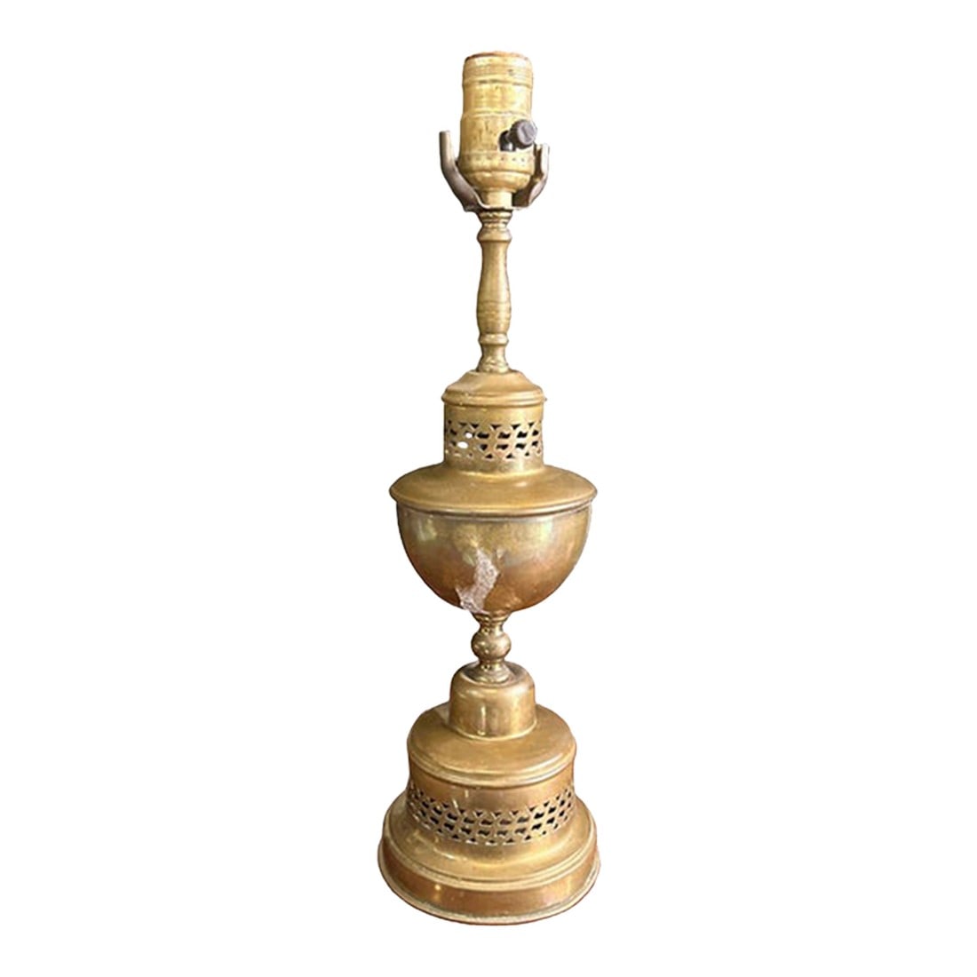 1970s Vintage Lace Brass Table Lamp: Up for consideration is a beautiful vintage lace brass table lamp. This is such a lovely piece that would look perfect in your home, and it is a great conversation starter for your guests. This is