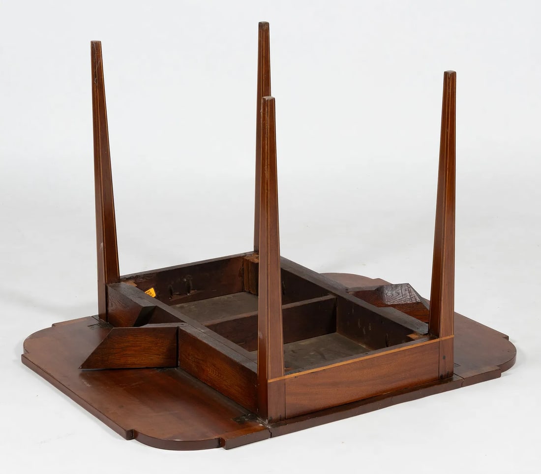 Mahogany Pembroke Table With Inlay, Circa 1810 - 3