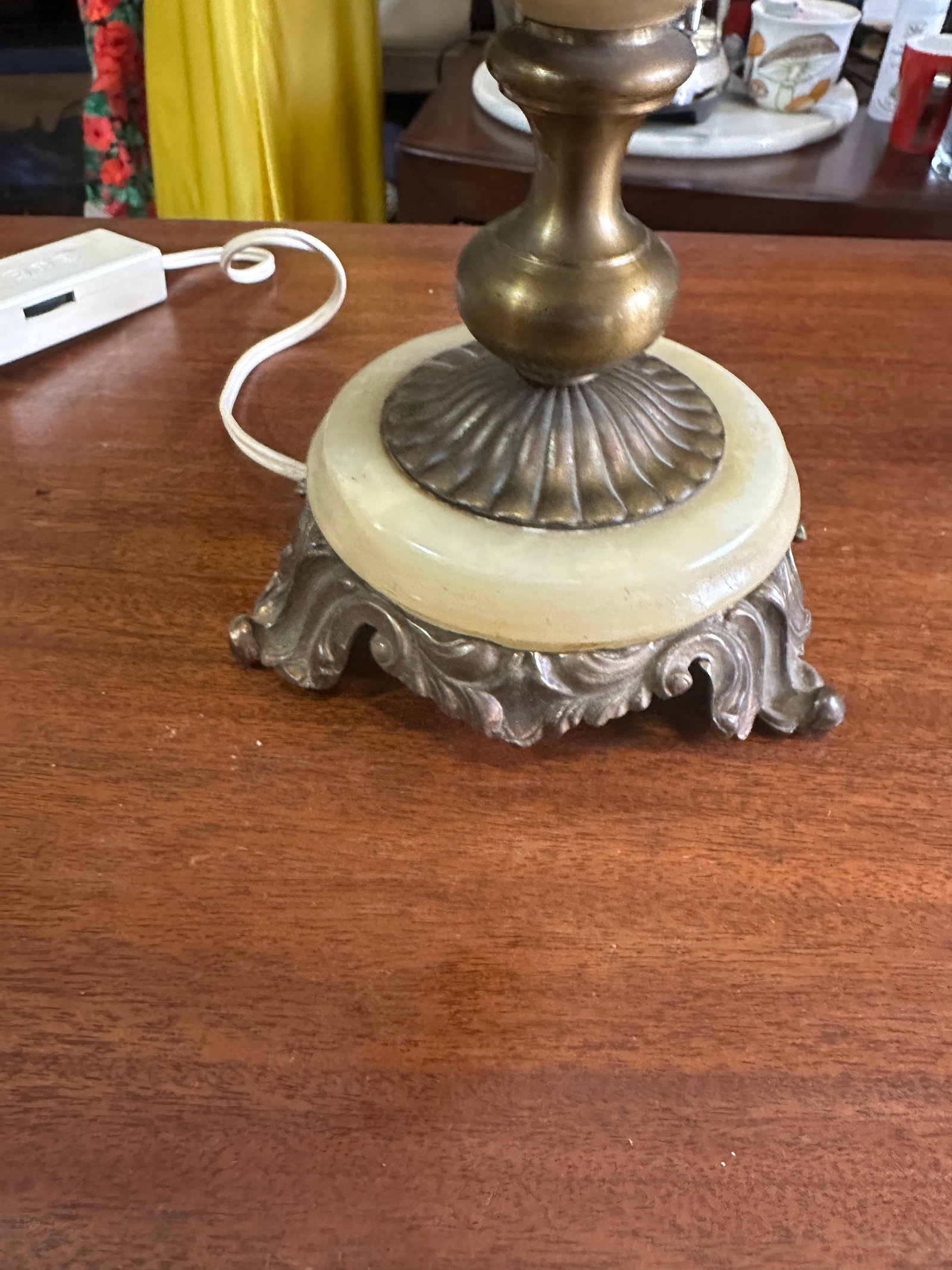 Vintage 1970s Brass and Marble Hurricane Lamp - 3