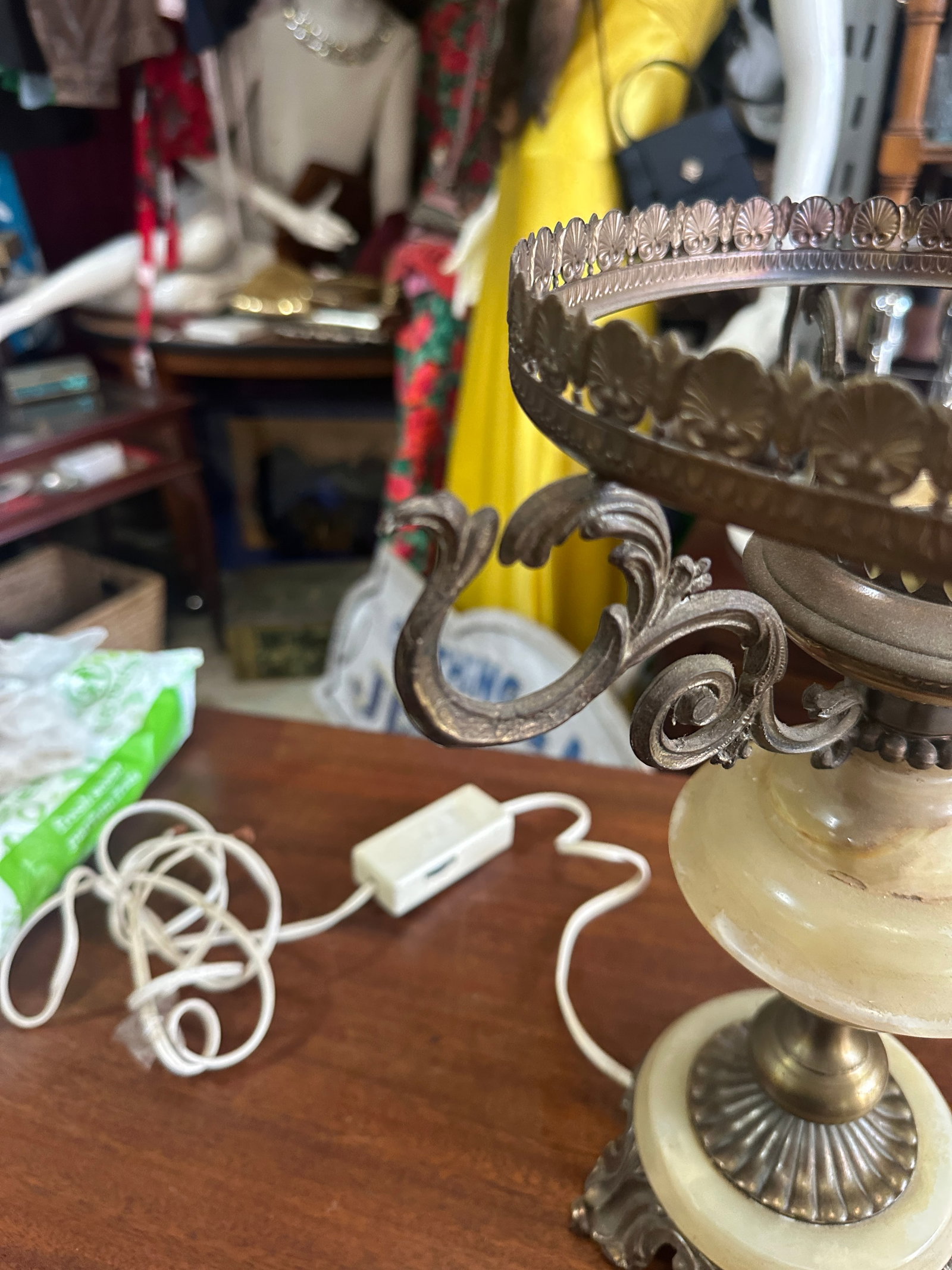Vintage 1970s Brass and Marble Hurricane Lamp - 6