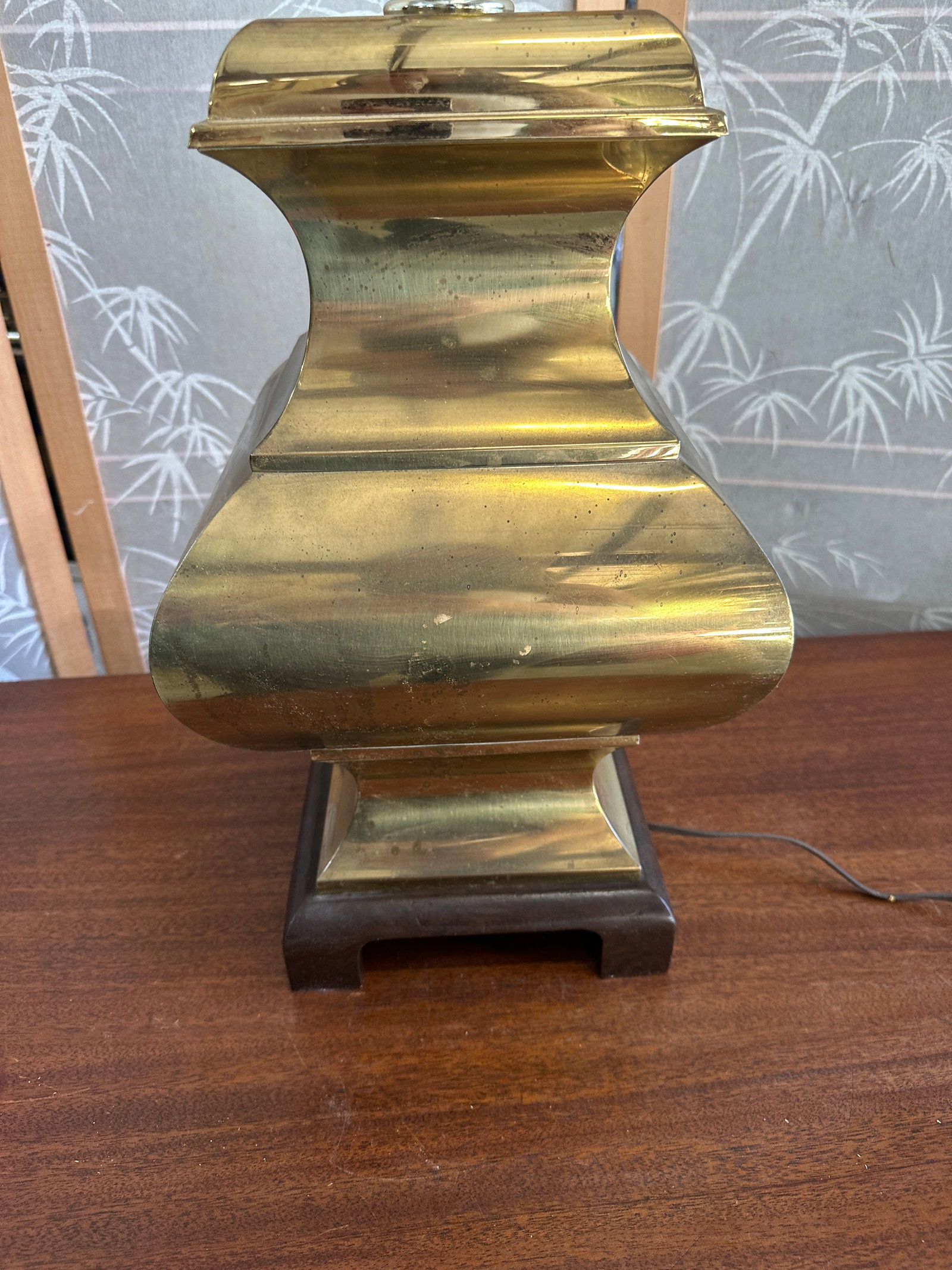 Large Vintage Brass Table Lamp - 9