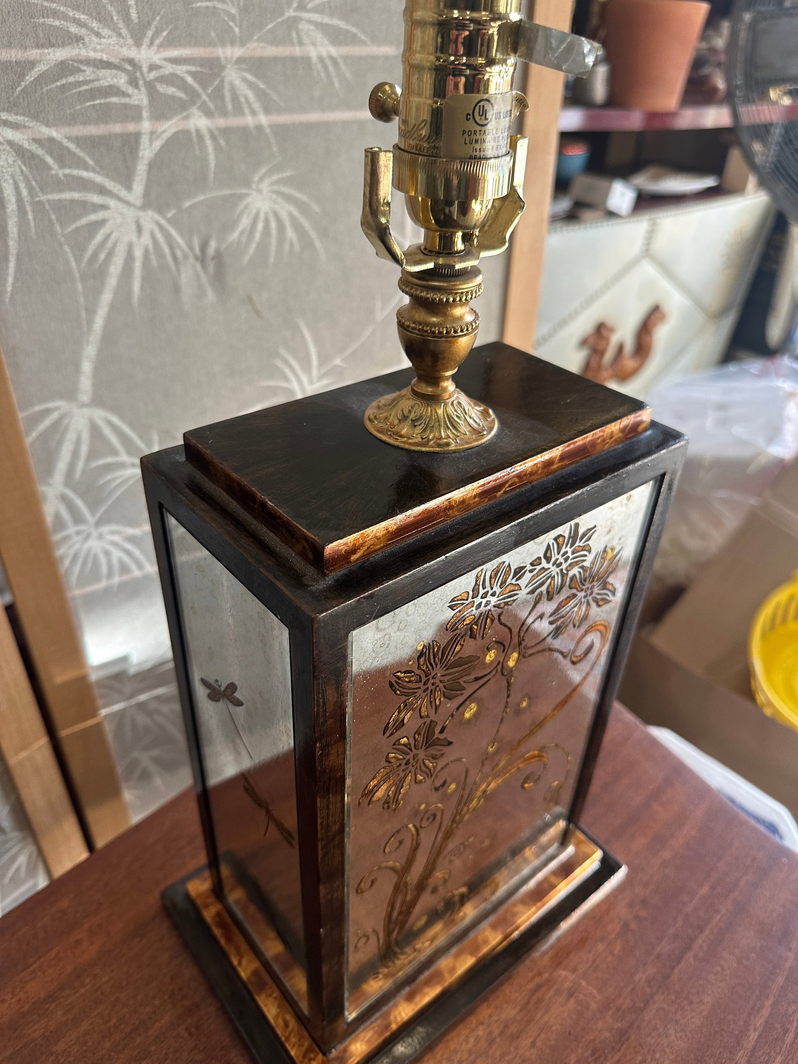 Vintage Mirrored and Wooden Box Table Lamp With Floral Accents - 2