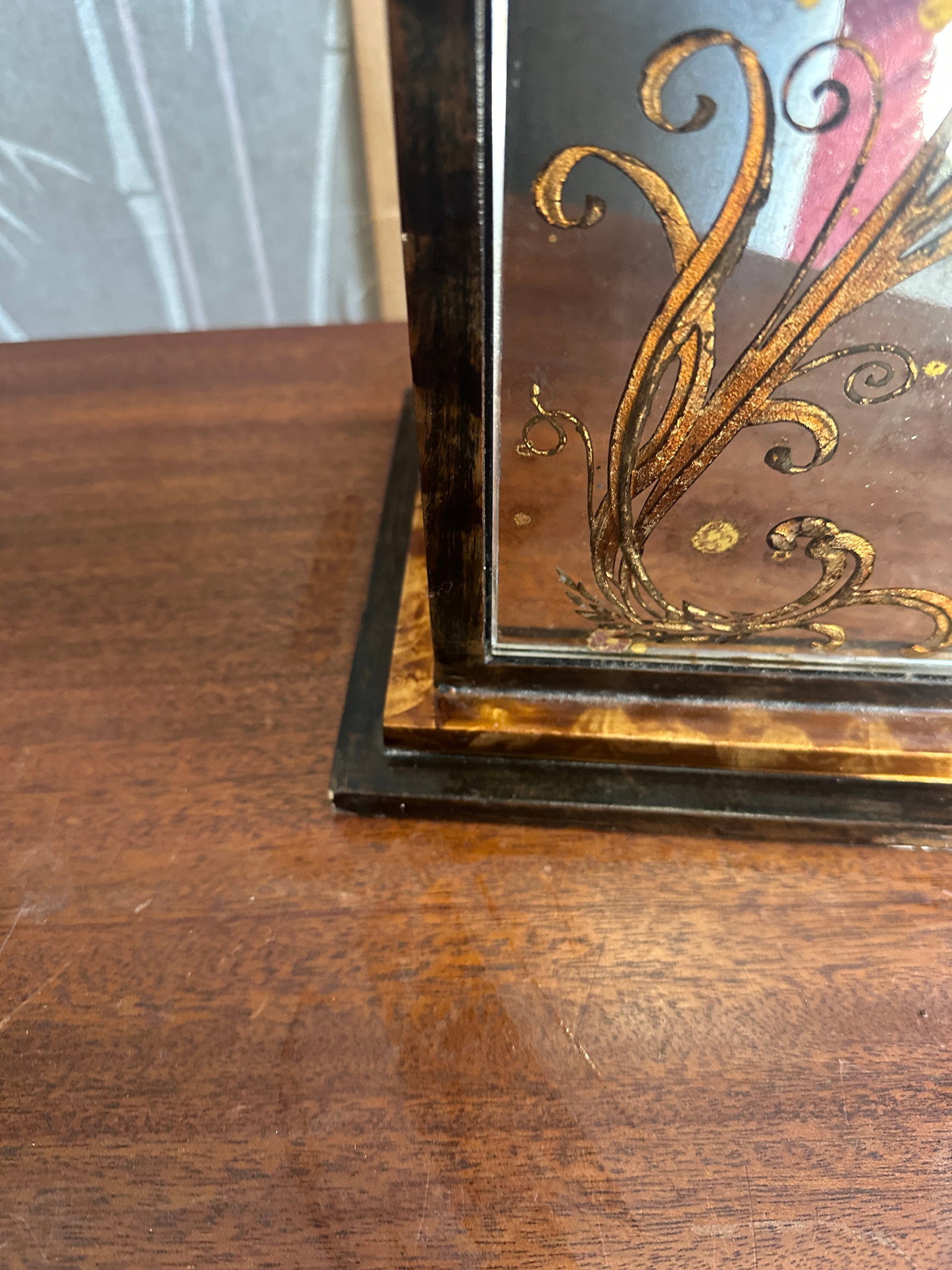 Vintage Mirrored and Wooden Box Table Lamp With Floral Accents - 6