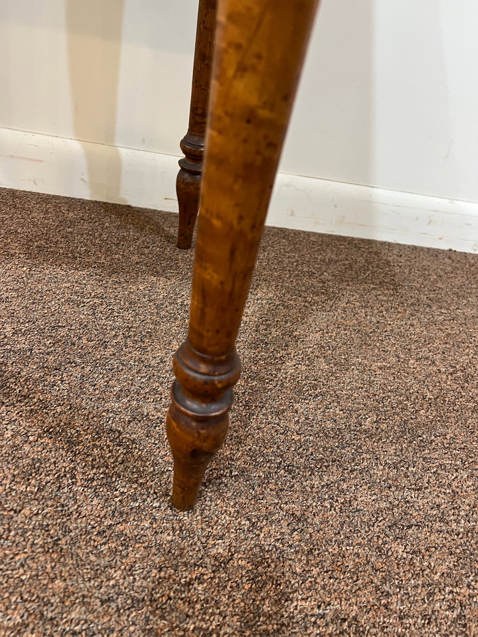 Mid 19th Century Sheraton American Birds Eye Maple Legged Cherry One Drawer Stand - 3