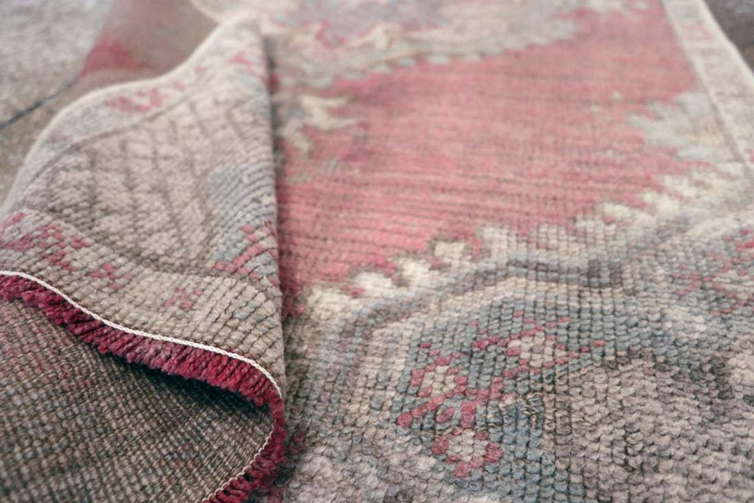 Galerie Shabab Collection Early 20th Century Turkish Oushak Throw Rug - 7