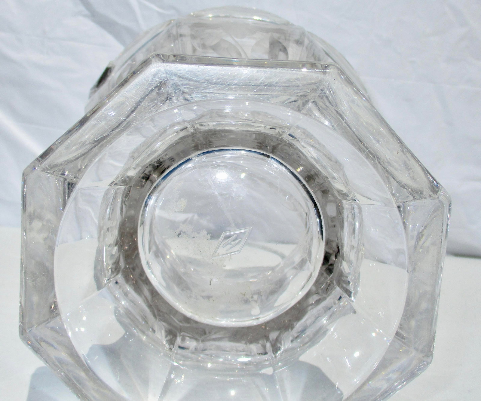 1920s Vintage Heisey Glass Basket Vase - 2