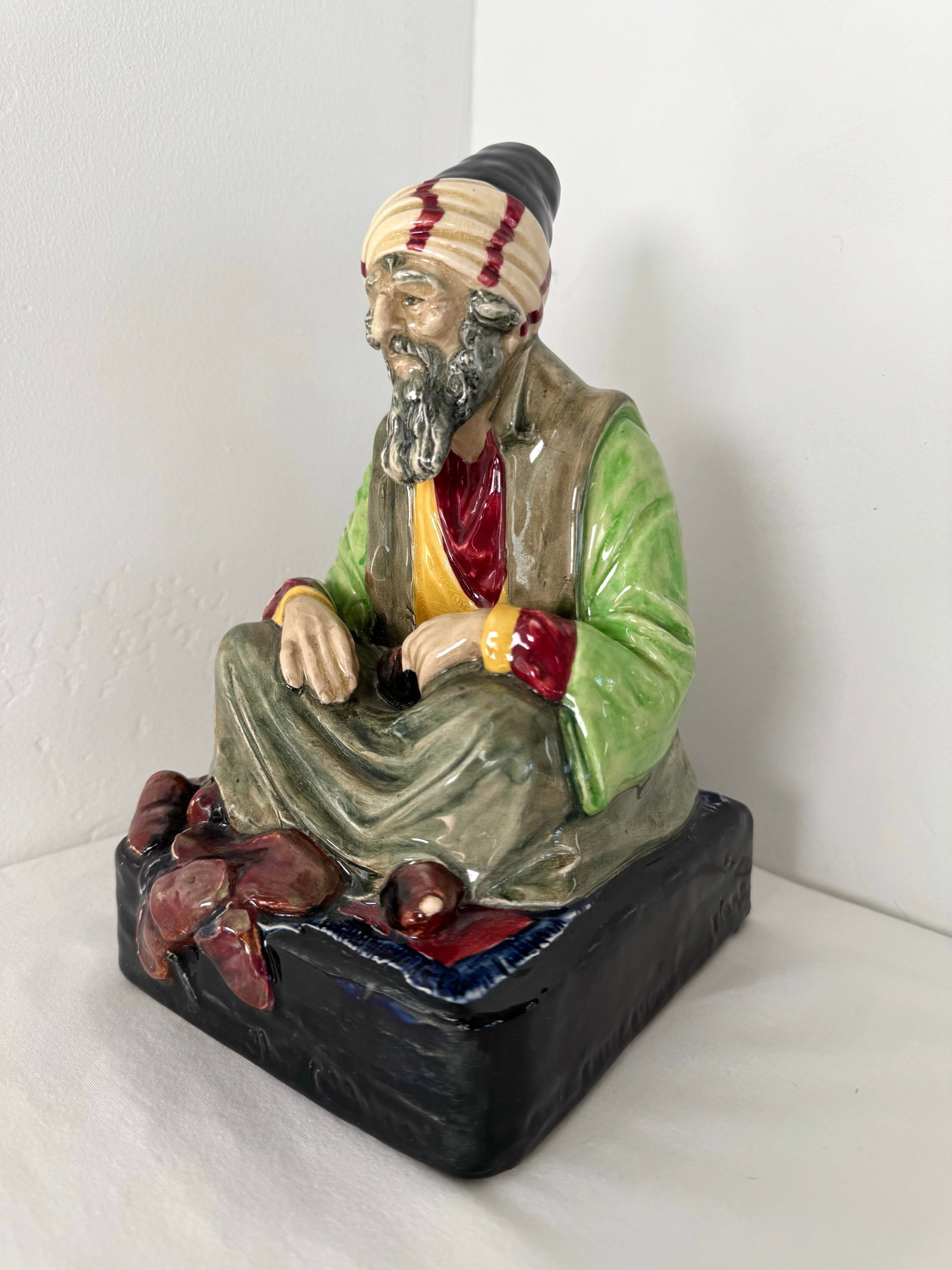 Antique Royal Doulton Figurine ~ "The Cobbler" ~ Hn 1283 - 2