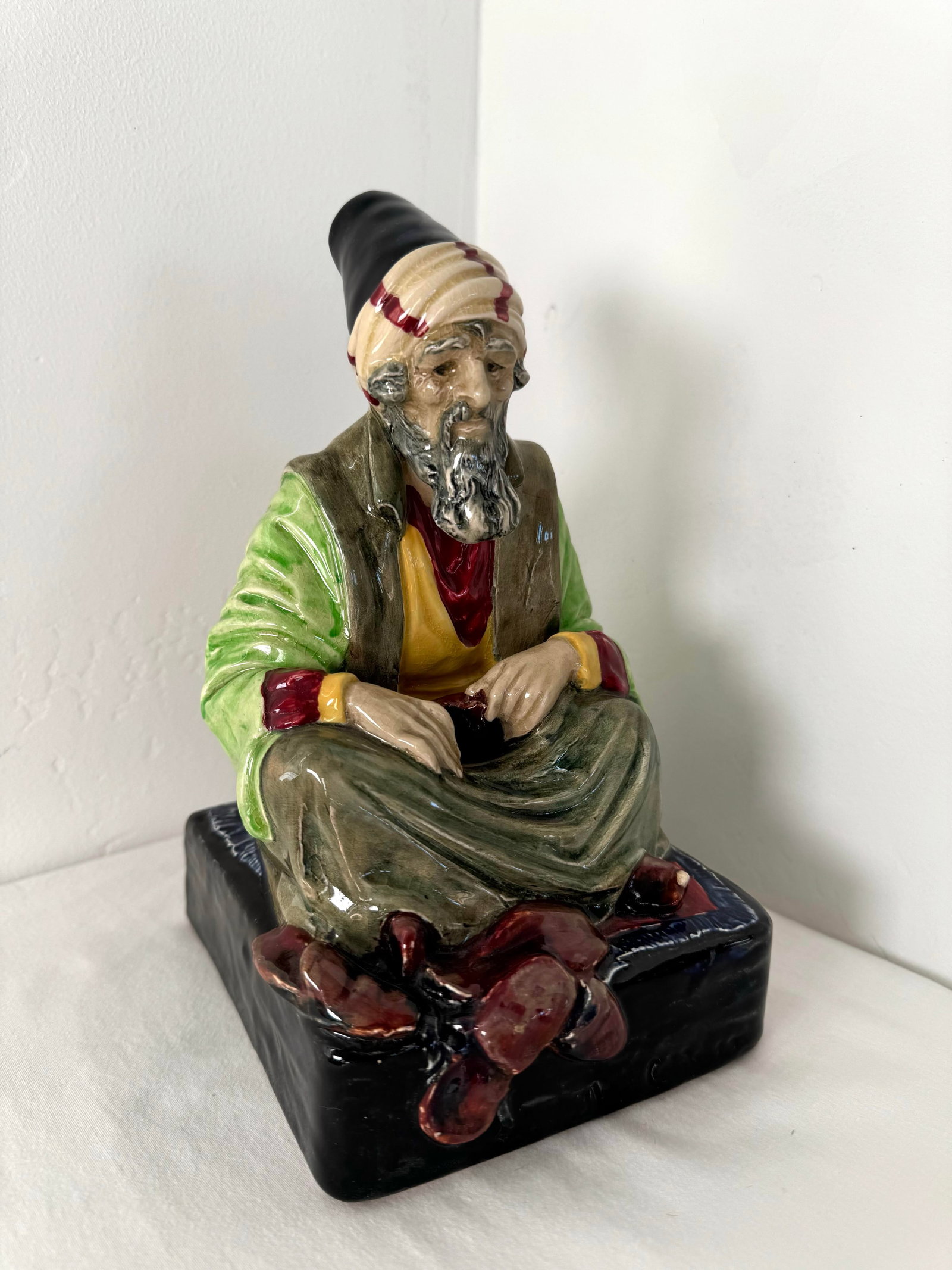 Antique Royal Doulton Figurine ~ "The Cobbler" ~ Hn 1283 - 6