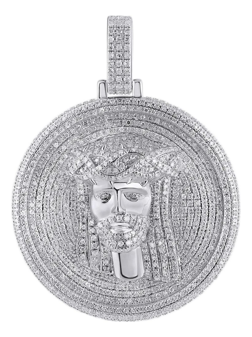 10K White Gold Round Baguette Diamond Jesus Face Religious Pendant 2 Cttw: This 10K White Gold Round Baguette Diamond Jesus Face Religious Pendant 2 Cttw is a refined diamond necklace crafted in premium rose gold and set with brilliant-cut diamonds. Designed for layering or