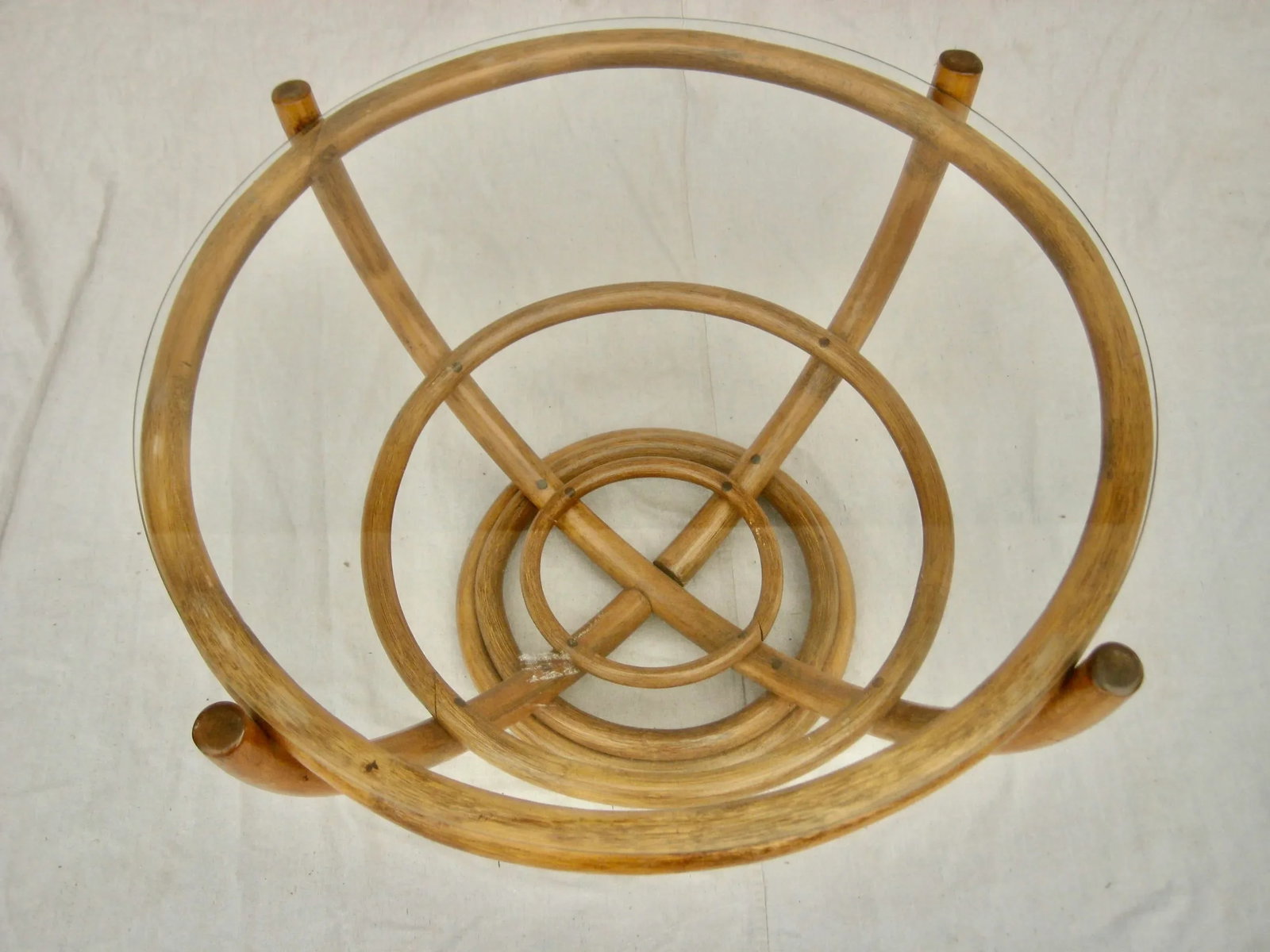 1970s Mid-Century Modern Rattan Round Coffee Table - 2