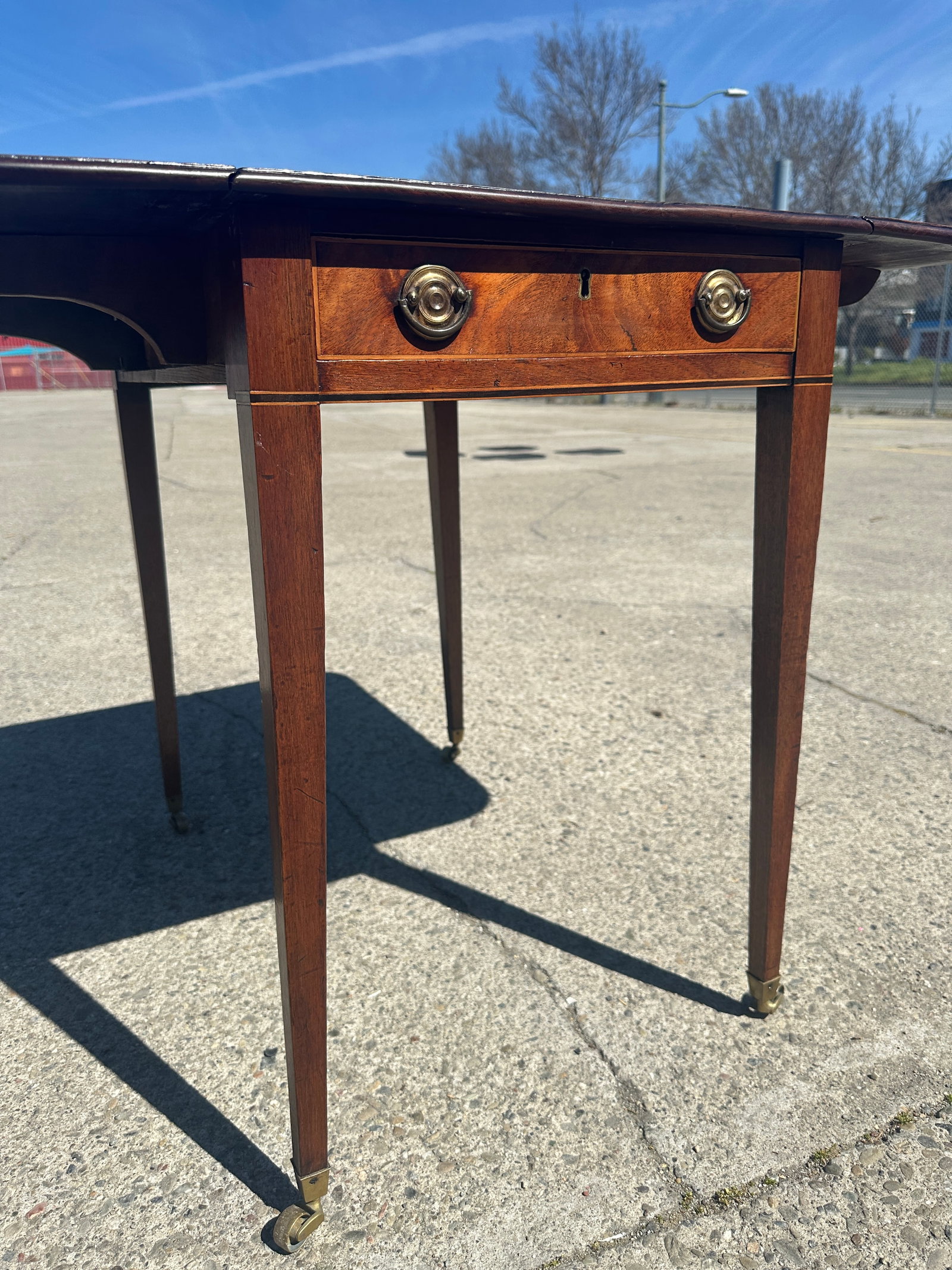 Antique Federal Sheraton Mahogany Drop Leaf Pembroke Table Inlay Brass Casters - 5