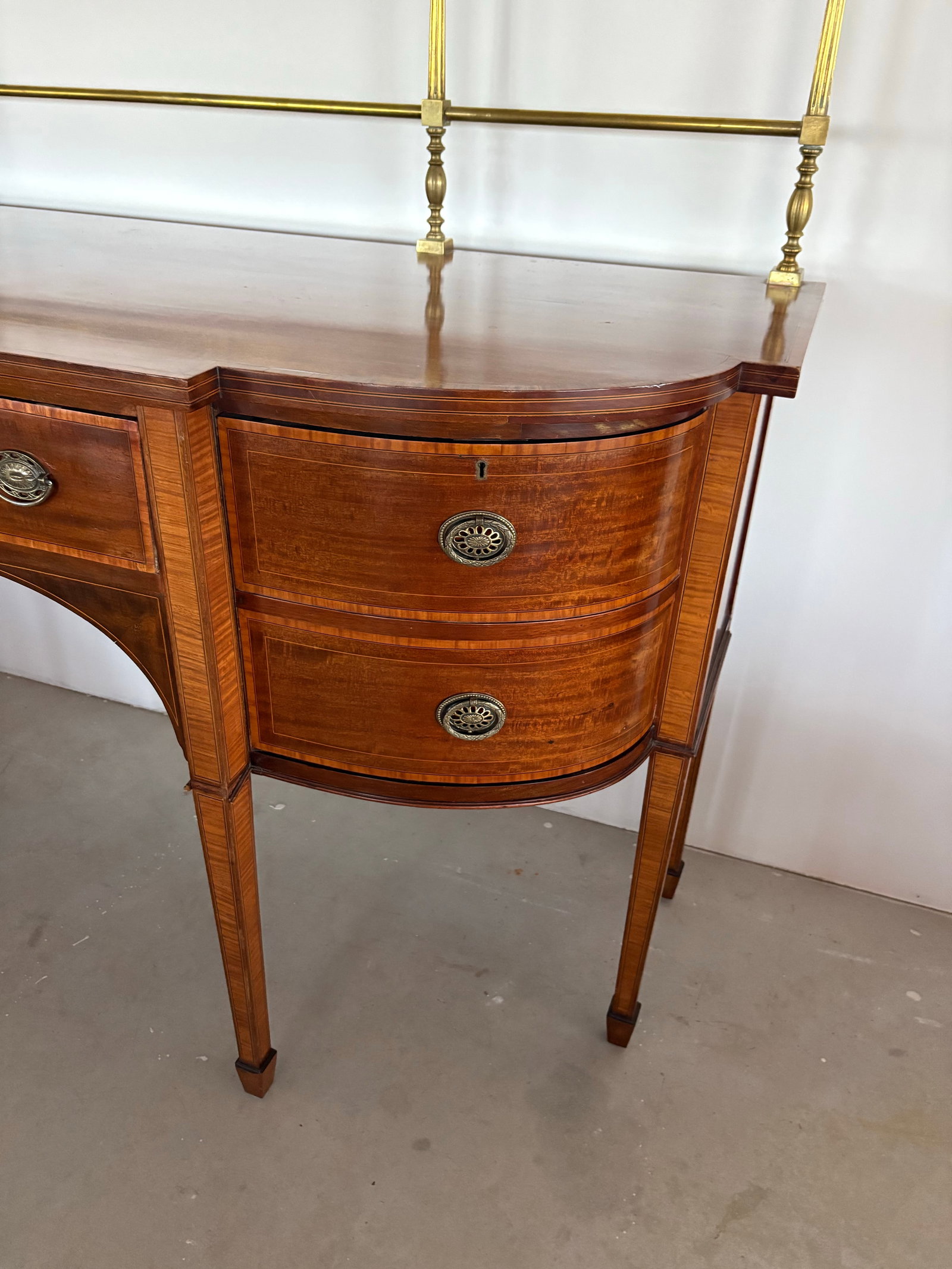 English George III Inlaid Sideboard With Banding and Marquetry, 19th Century - 7