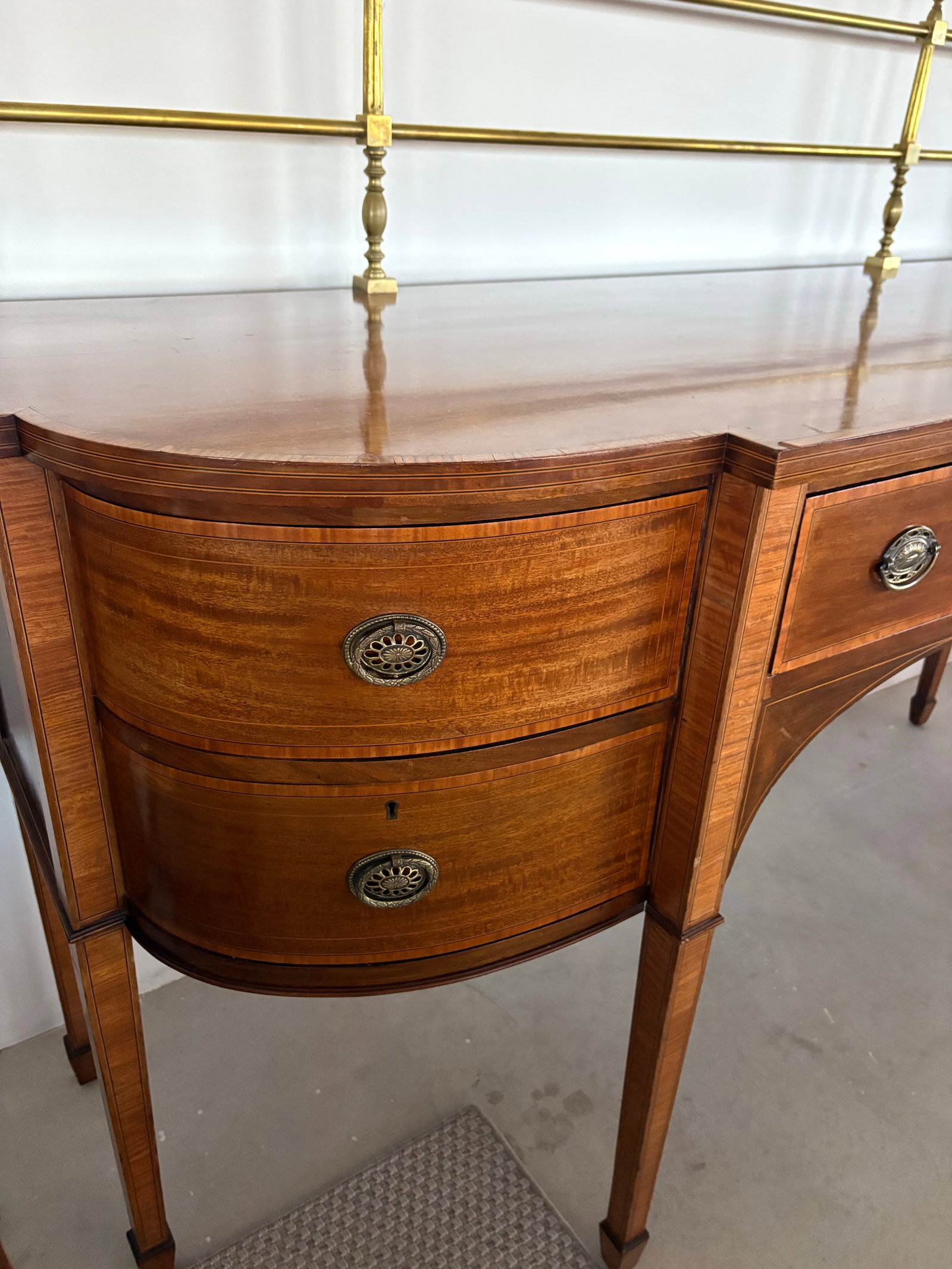 English George III Inlaid Sideboard With Banding and Marquetry, 19th Century - 9
