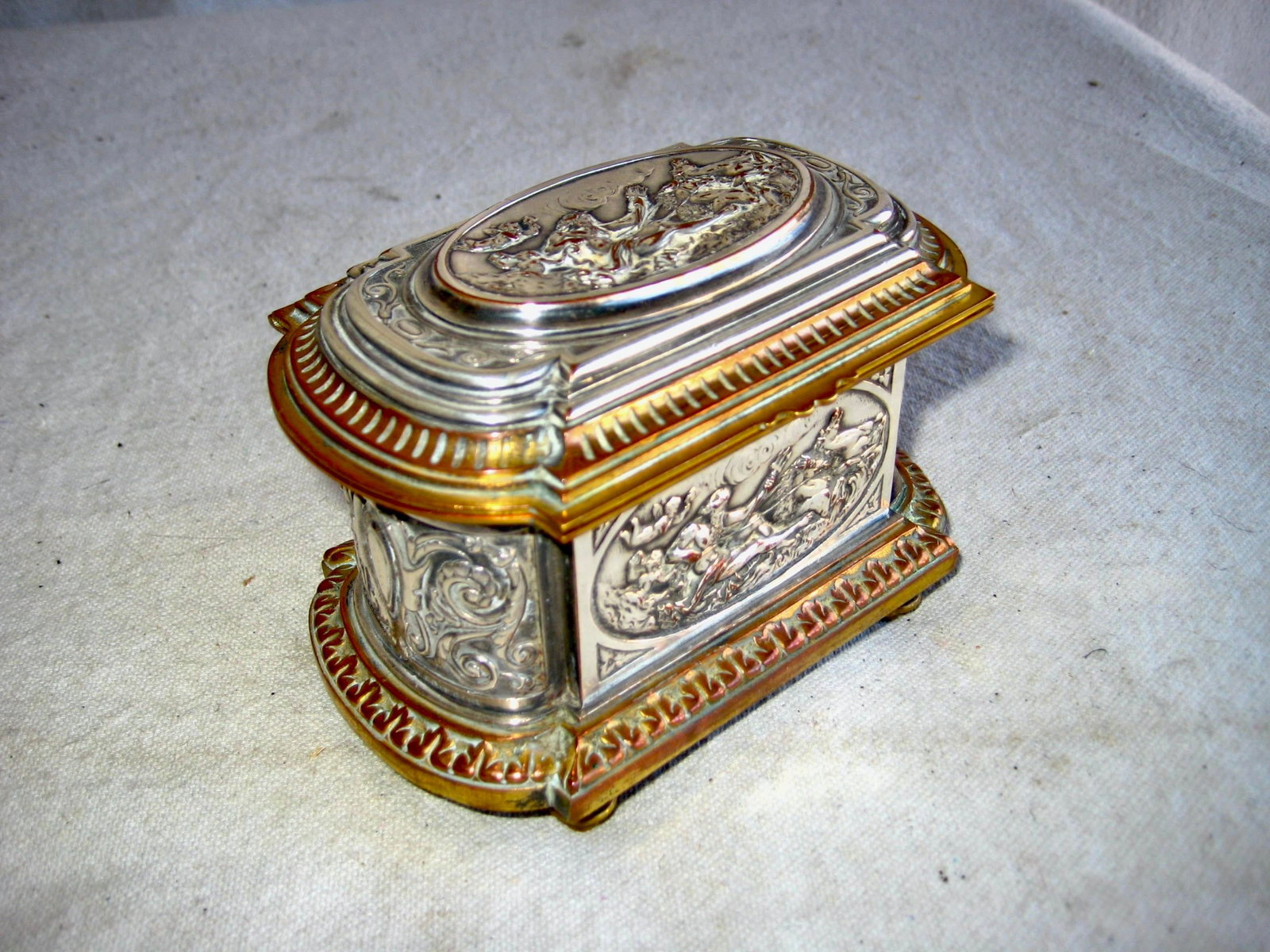 Mid 18th Century French Napoleon III Silver Plate Jewelry Box - 2