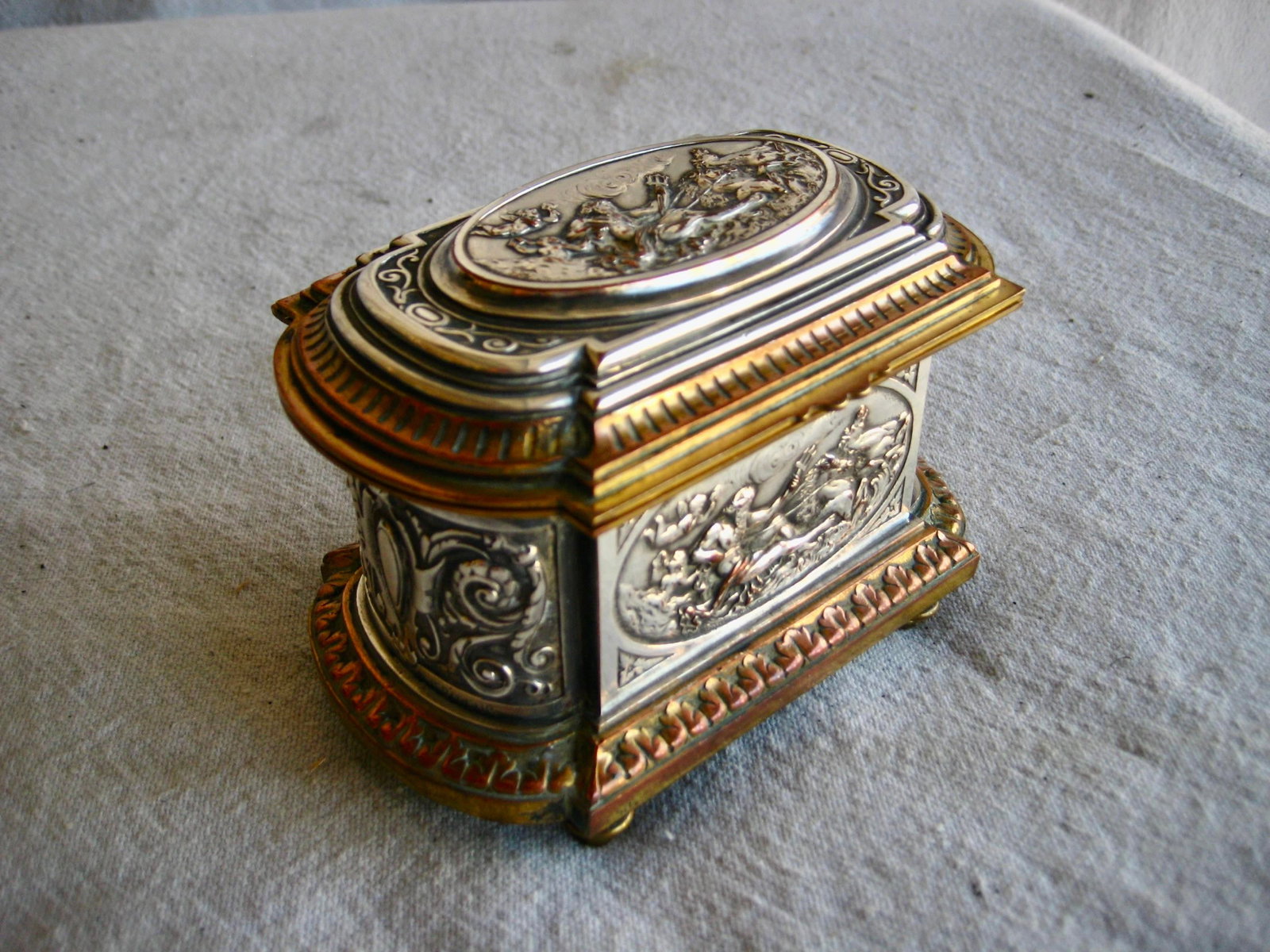 Mid 18th Century French Napoleon III Silver Plate Jewelry Box - 3