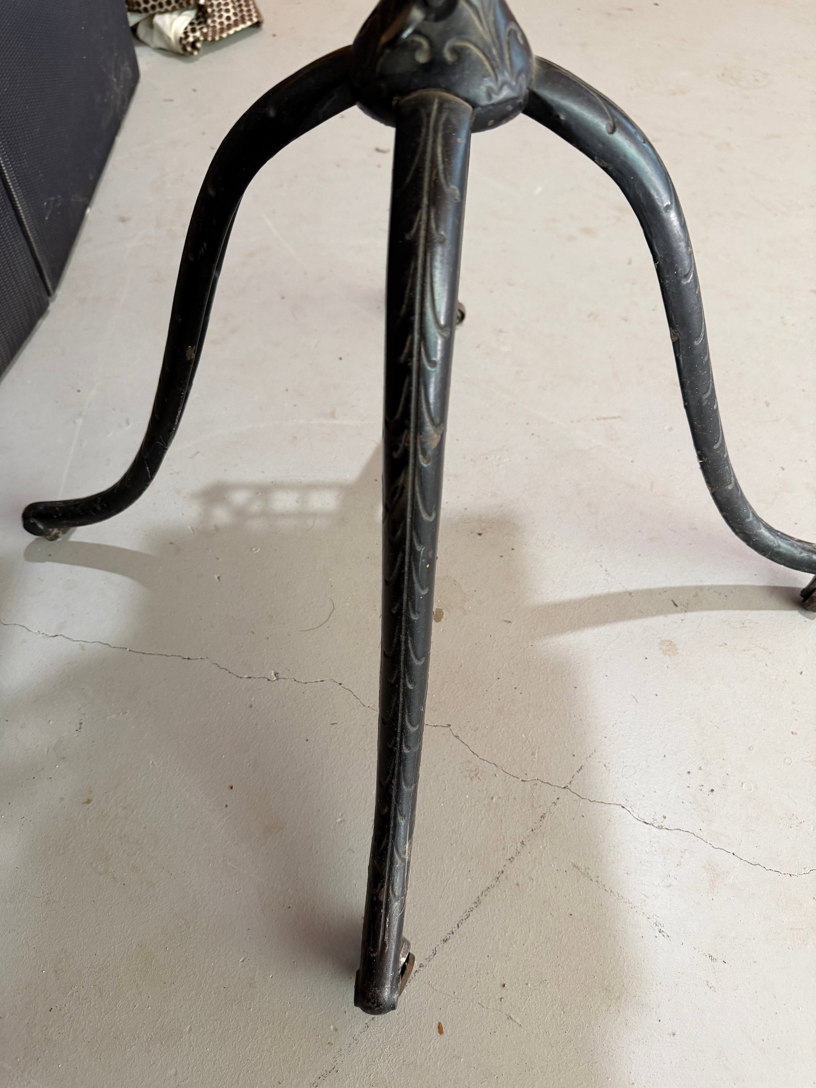 19th Century Victorian Book/Music Stand, in Oak and Iron - 6