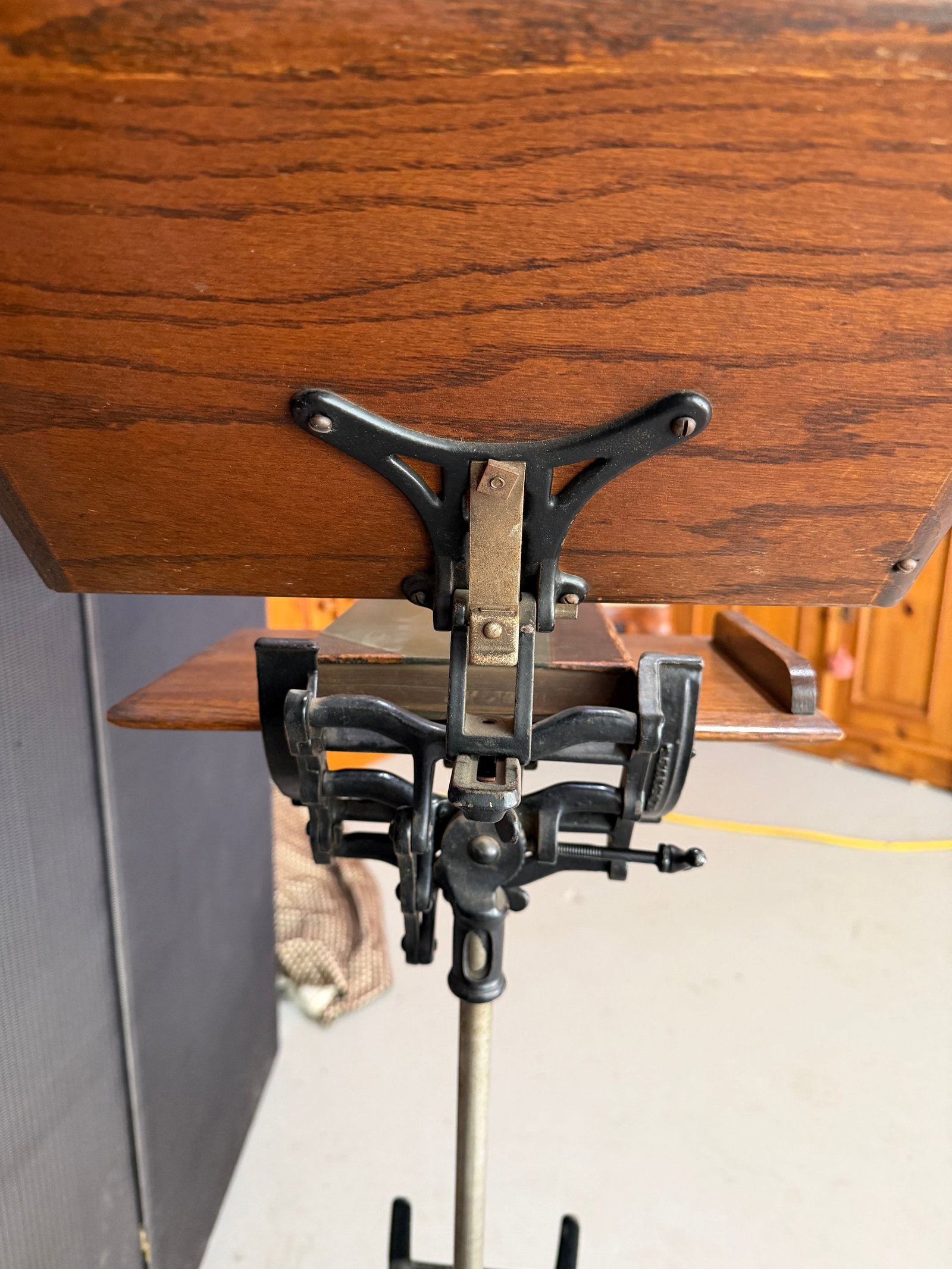 19th Century Victorian Book/Music Stand, in Oak and Iron - 7