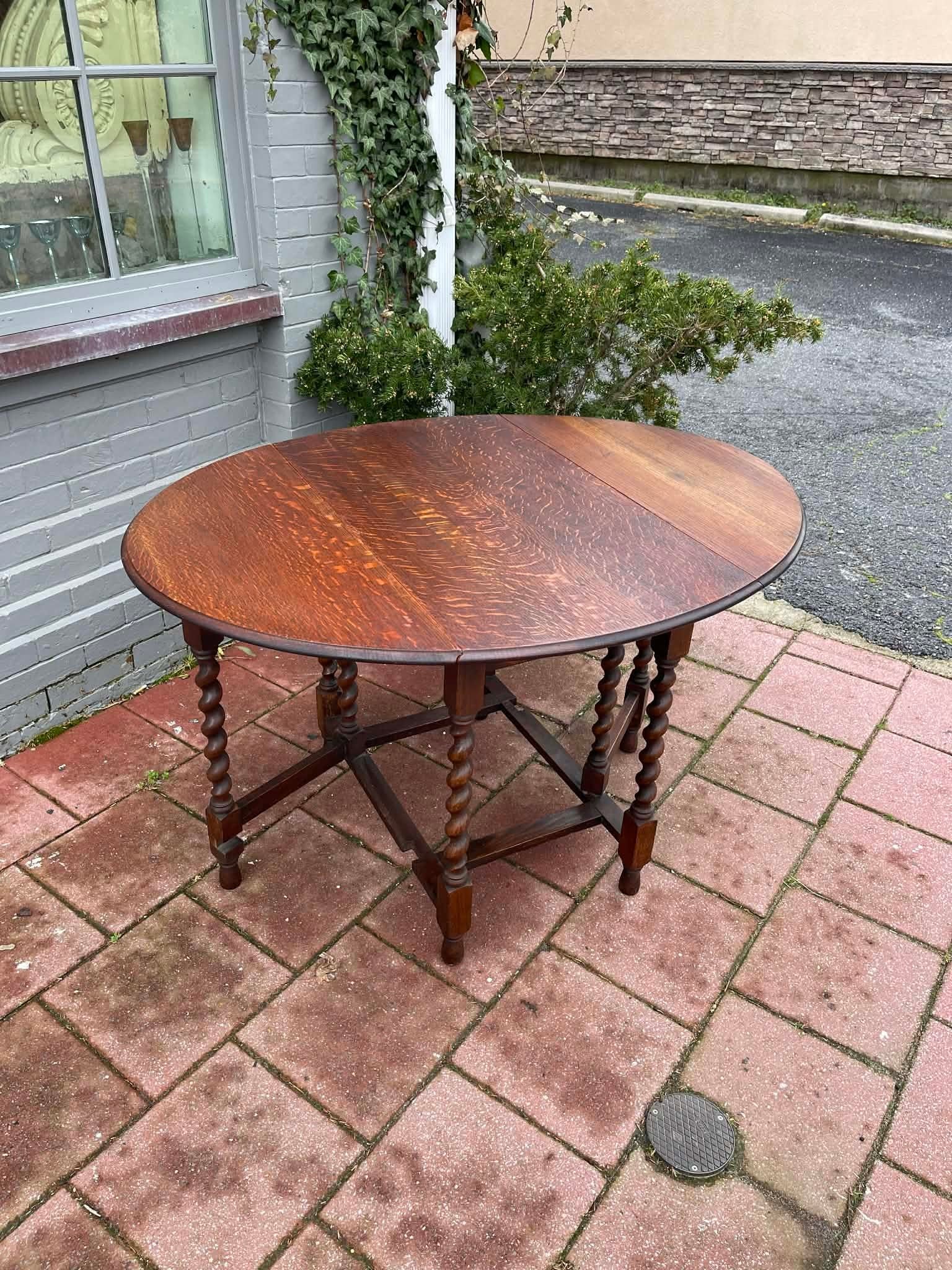 Antique English Table Drop Leaf Gateleg Barley Twist Oak Oval C. 1920-30s - 2