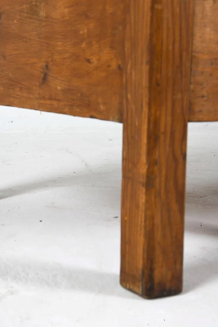 19th Century Swedish Hand-Carved Pine Settle Bench With Storage - 7