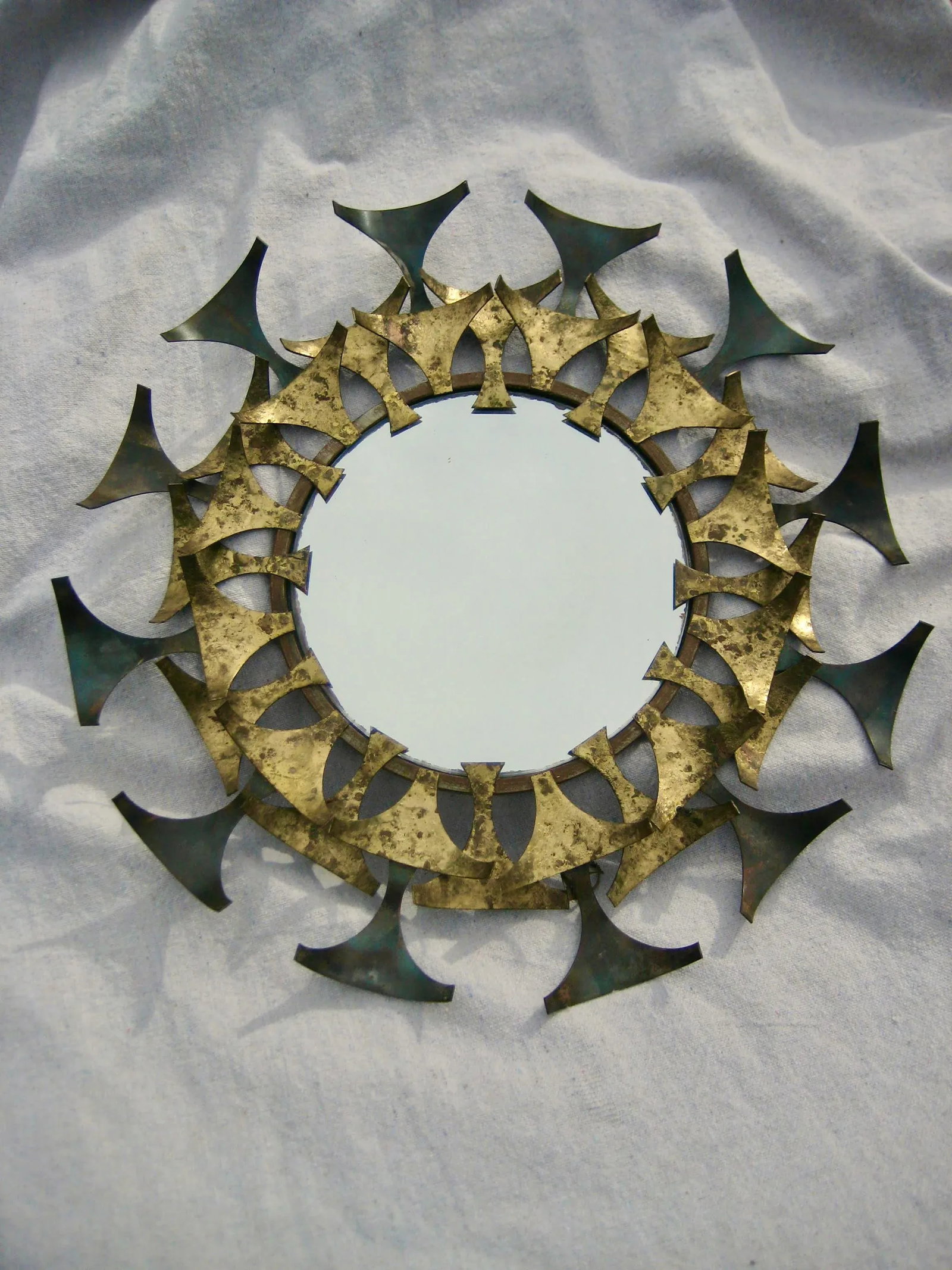 Mid-Century Modern Sunburst Iron Round Mirror Marc Weinstein Style - 3