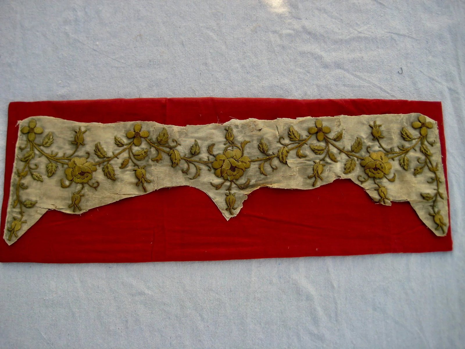 Antique Gold Embroidery Fragment Garland of Roses - 12