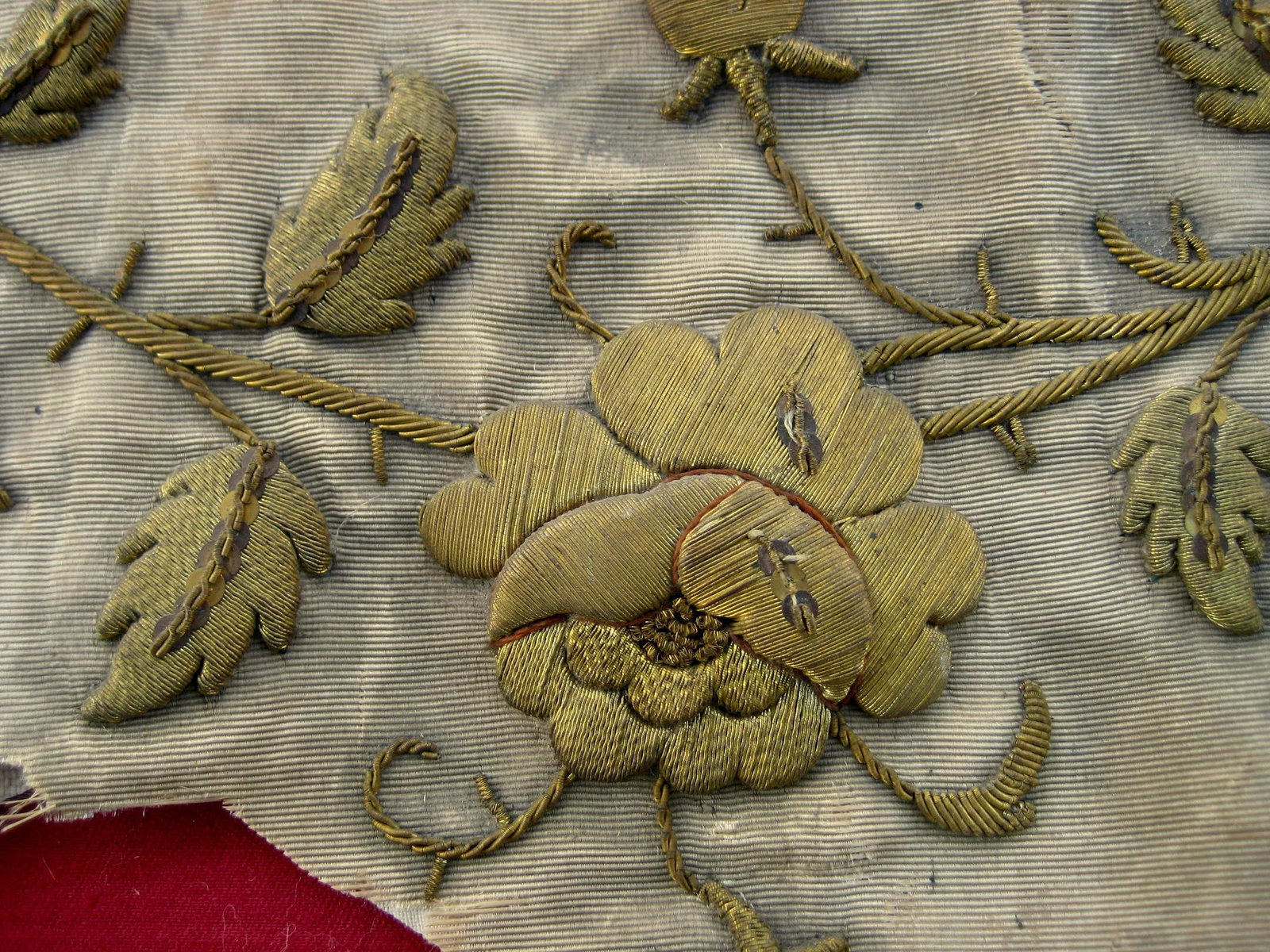 Antique Gold Embroidery Fragment Garland of Roses - 4
