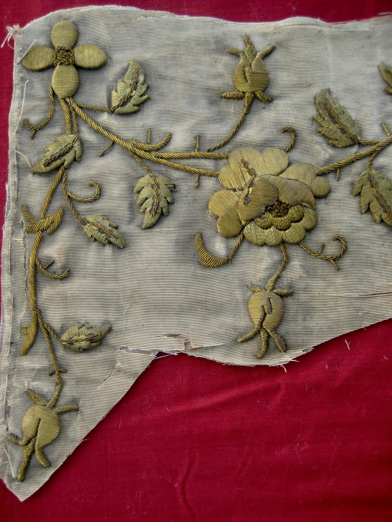 Antique Gold Embroidery Fragment Garland of Roses - 6