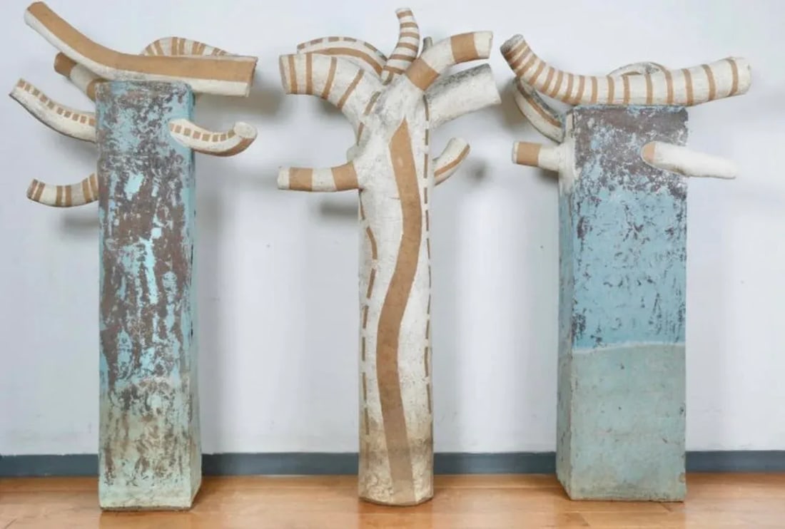 Large Concrete Vintage Set of 3 Outdoor Pedestal Decor - 2