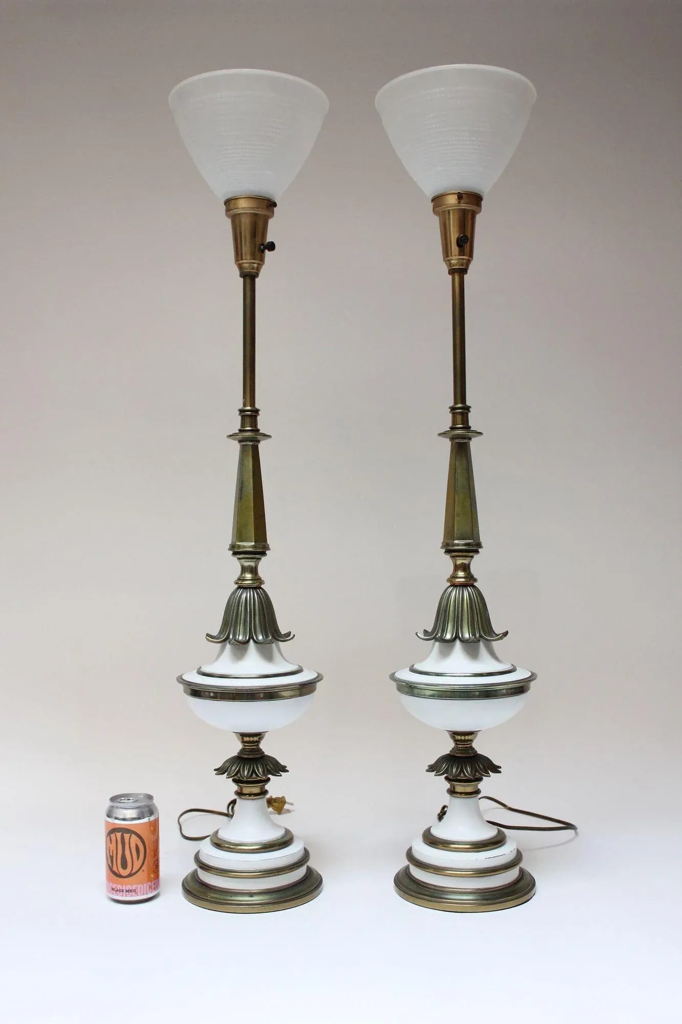 Pair of Hollywood Regency-Style Brass and Glass Stiffel Table Lamps - 5