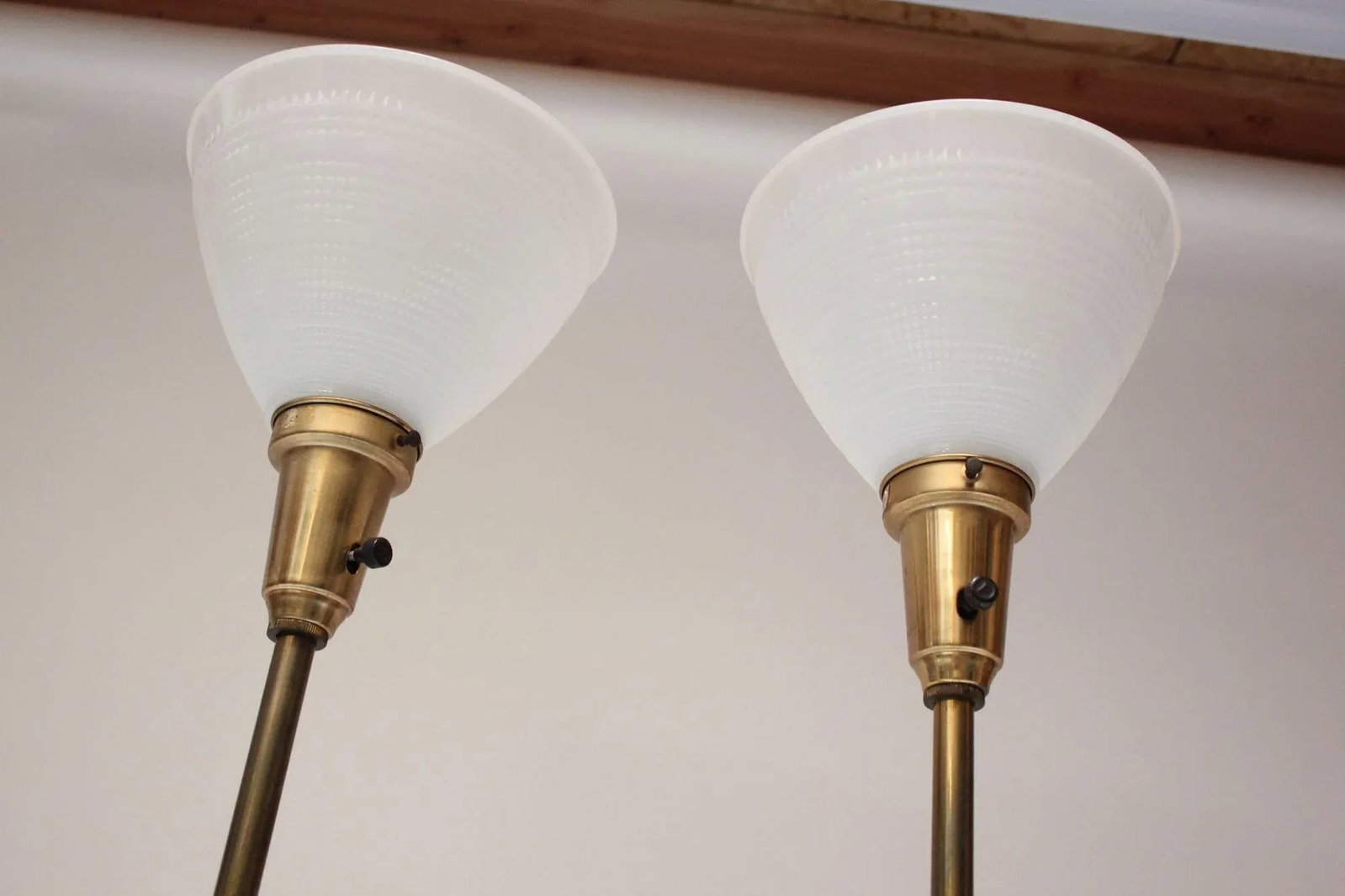 Pair of Hollywood Regency-Style Brass and Glass Stiffel Table Lamps - 6