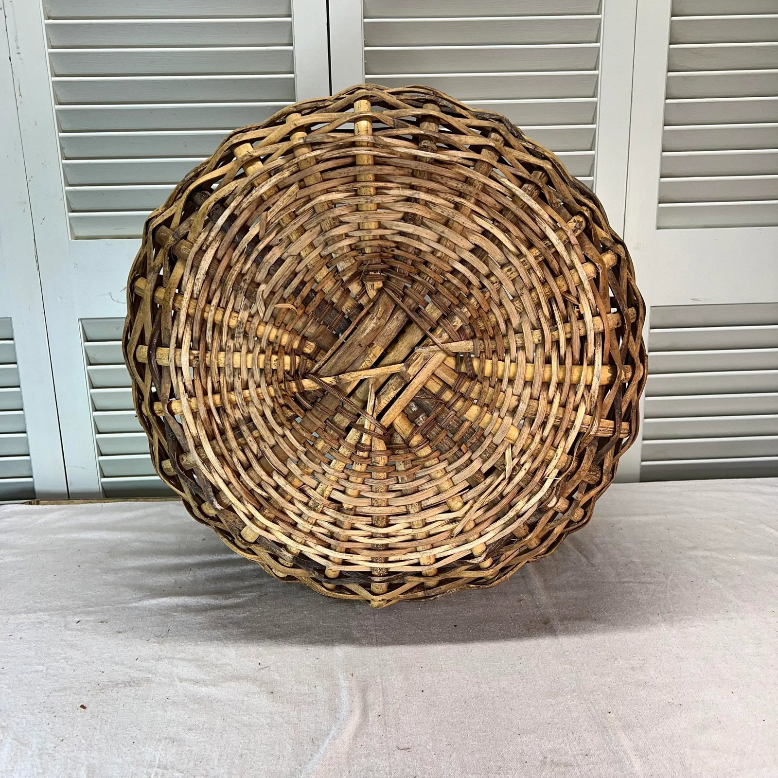 Vintage Split Bamboo Basket With Handles, Signed - 6