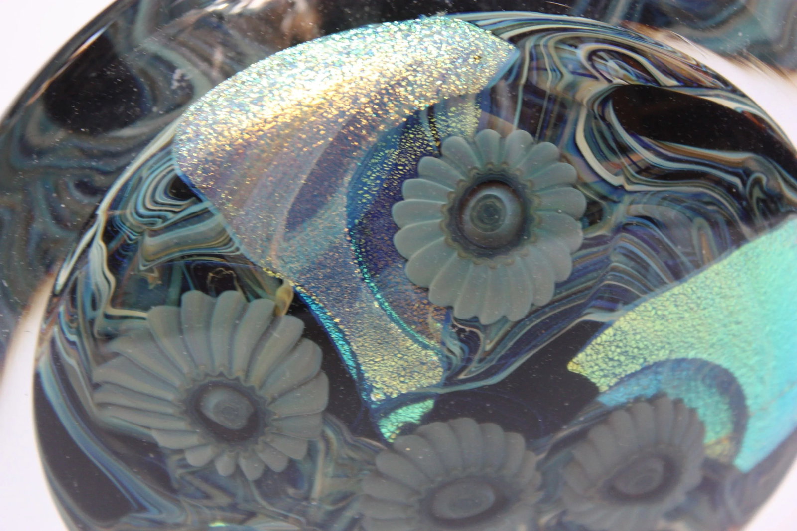 Robert Eickholt Art Glass Floral Paperweight - 7