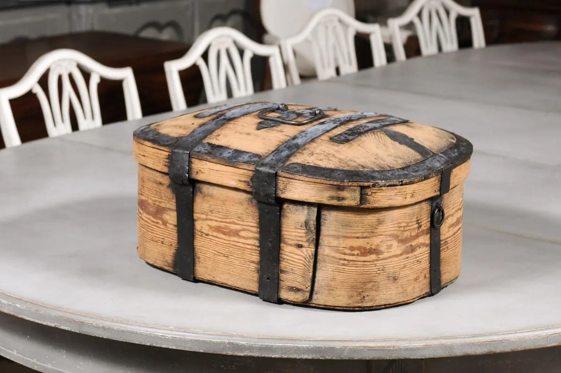 Swedish 1790s Rustic Oval Top Wooden Box with Iron Accents and Distressed Patina - 2