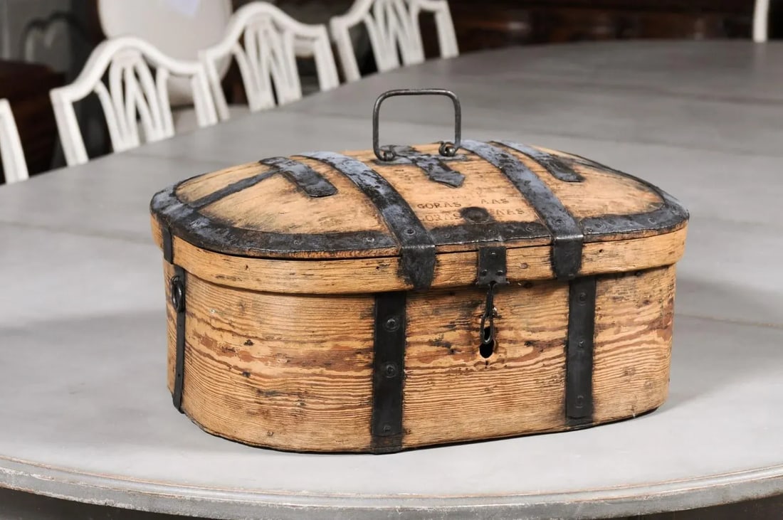 Swedish 1790s Rustic Oval Top Wooden Box with Iron Accents and Distressed Patina - 9