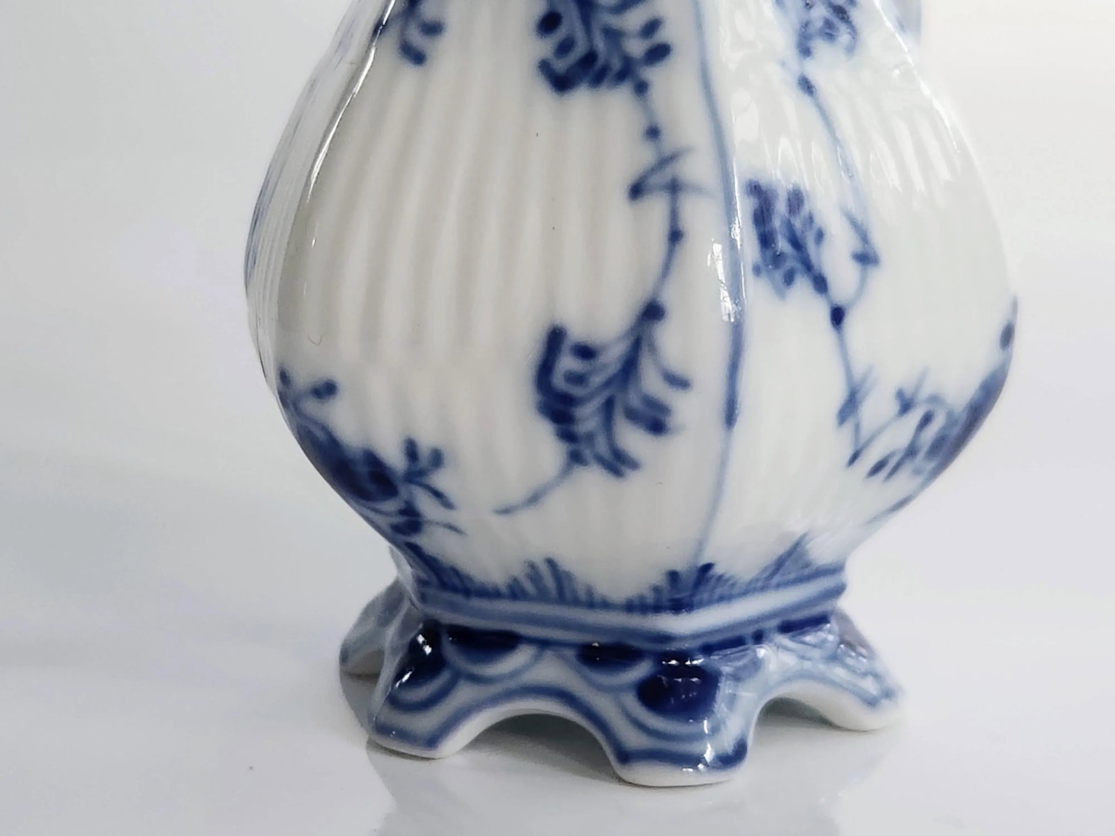 1970s Royal Copenhagen Blue Fluted Full Lace Creamer, Gargoyles Creamer, Milk Jug - 5