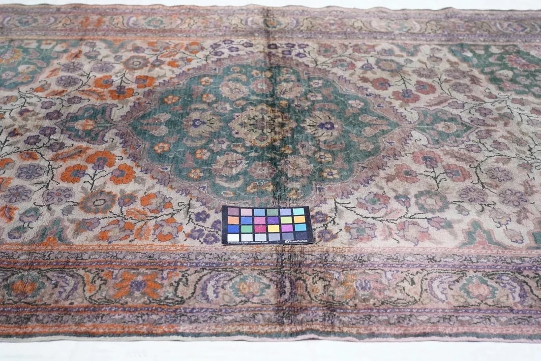 Vintage Sivas Rug 4' x 6' - 10