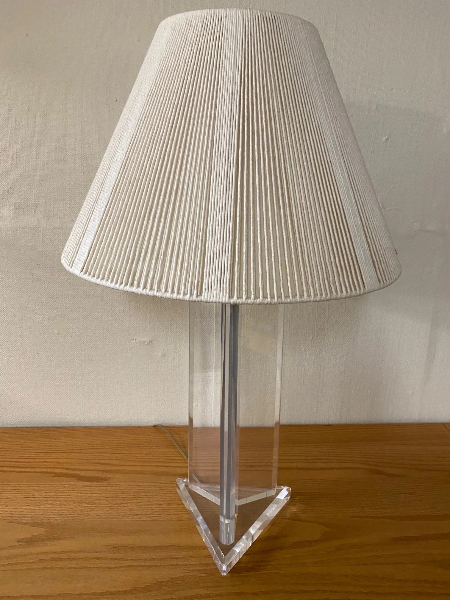 Vintage Lucite Lamp With Original String Shade - 7