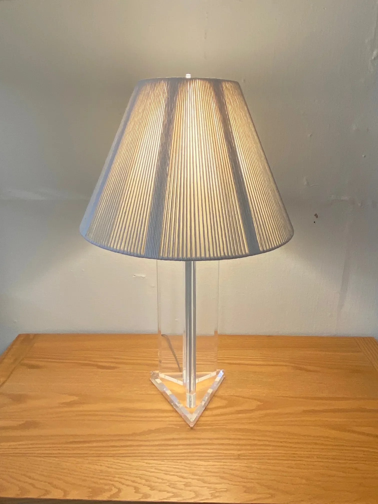Vintage Lucite Lamp With Original String Shade - 8