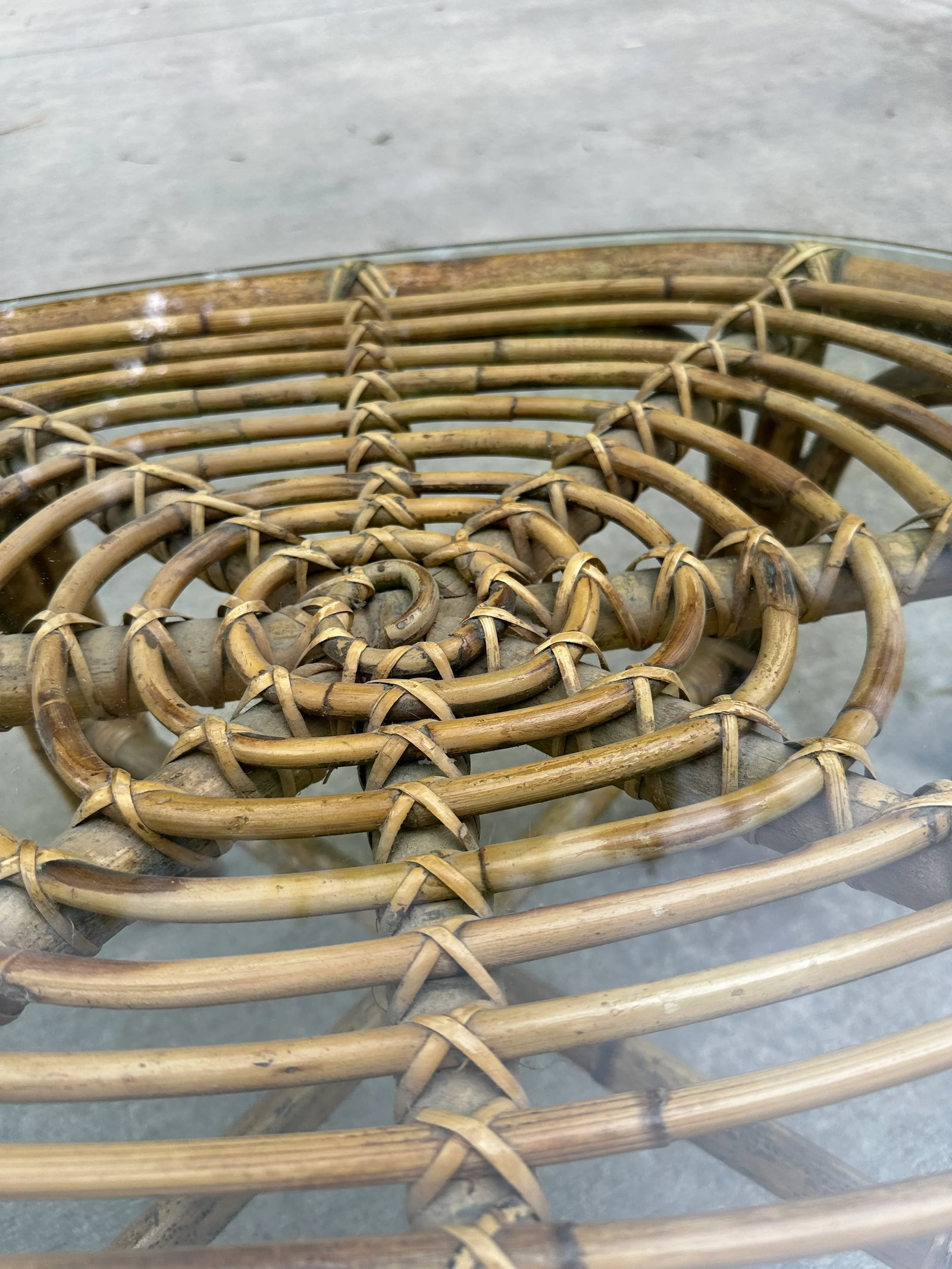 1970s Boho Chic Wicker Side Table With Glass Top - 6