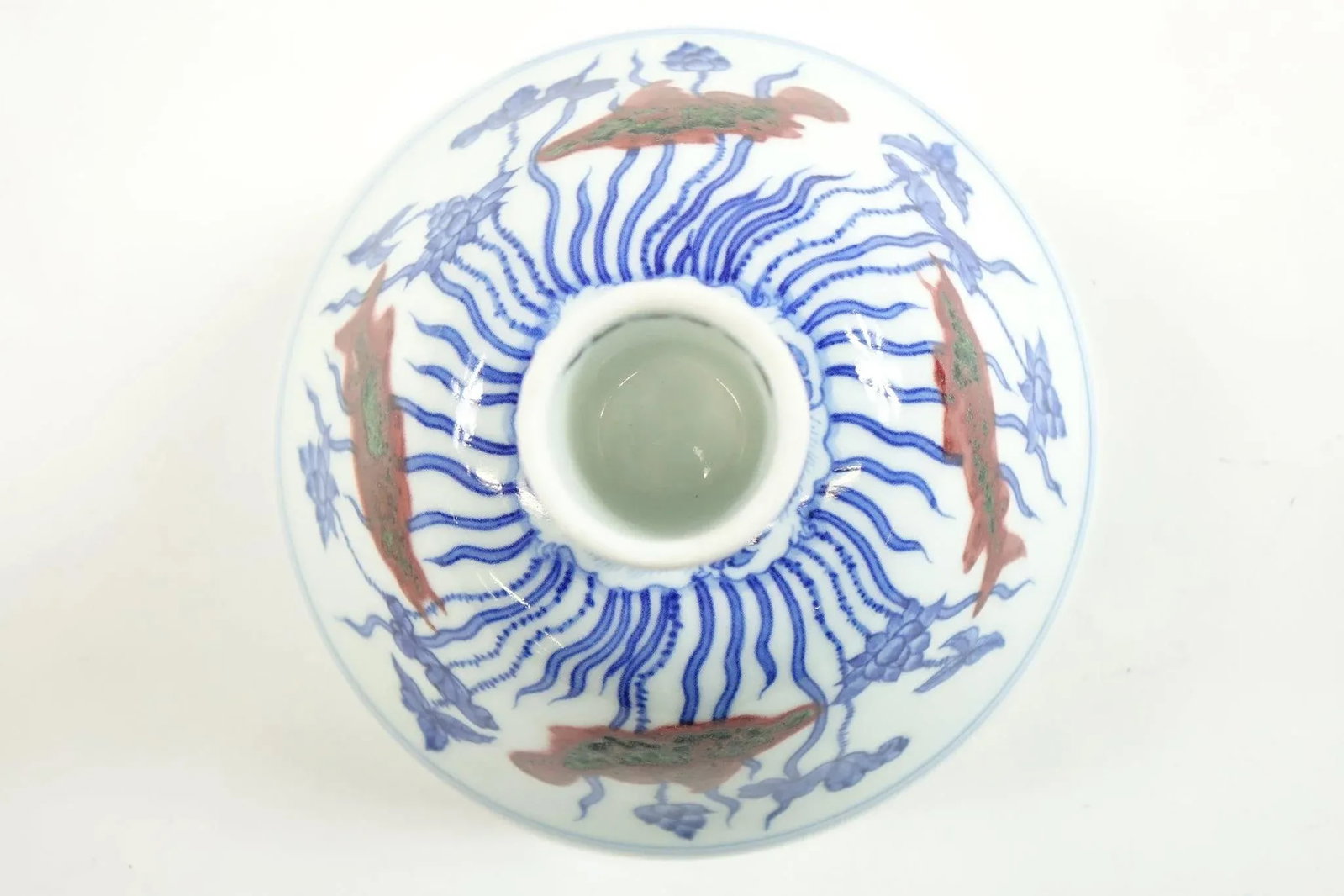 17th Century Fine Ming Dynasty Porcelain Bowl With Marking Inside the Vase - 5