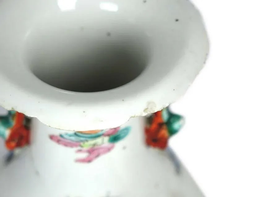 Antique Chinese Porcelain Vase With Marking on the Bottom 5 - 4