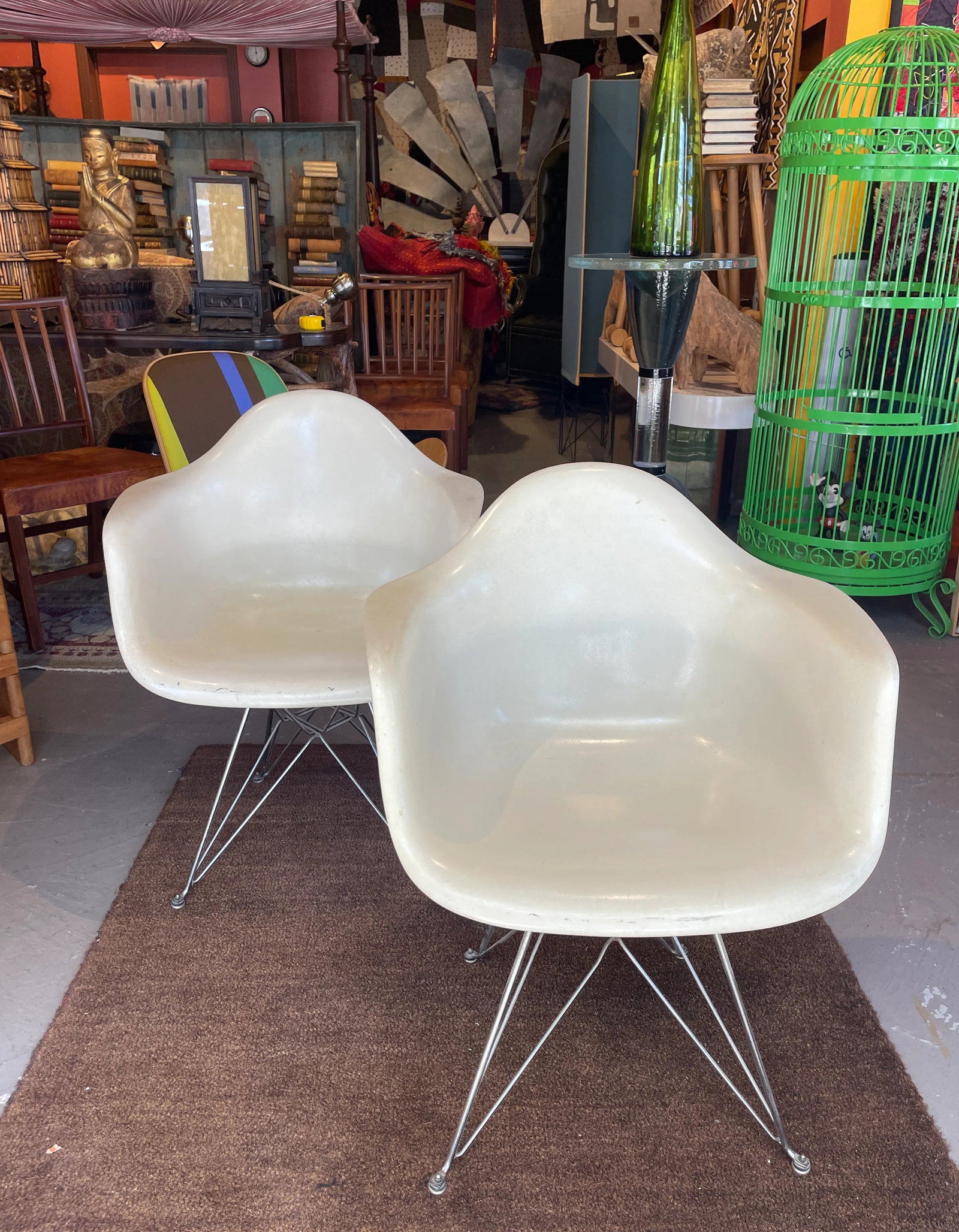 Pair of Eames Eiffel Chairs - 3