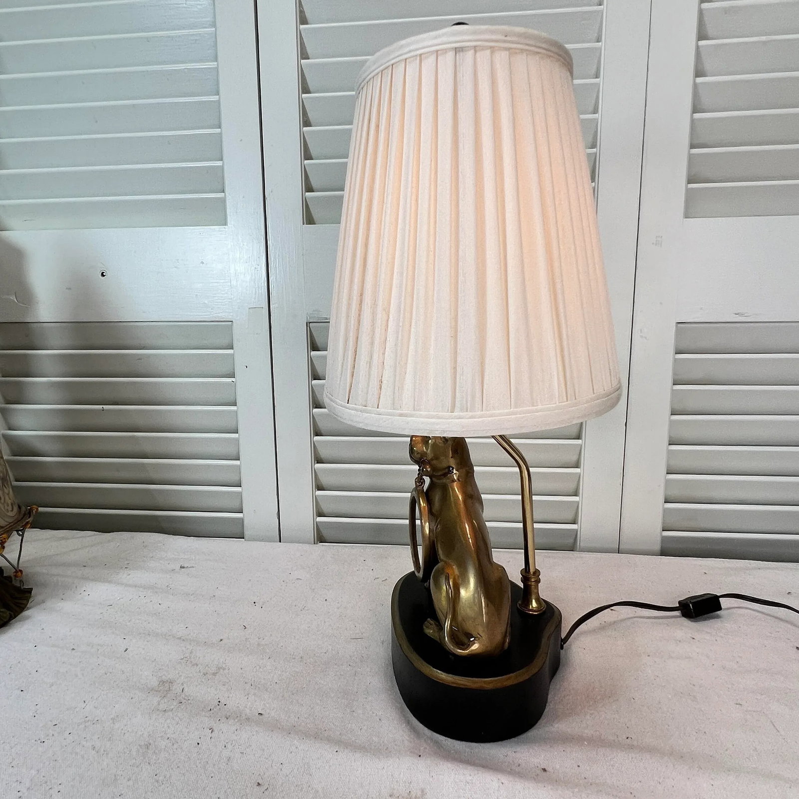 Brass Bulldog Holding Picture Frame Figure Lamp - 5