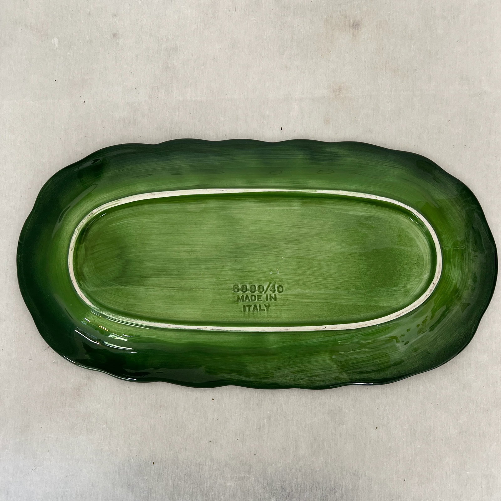 Italian Majolica Green Leaf Pattern Platter - 2