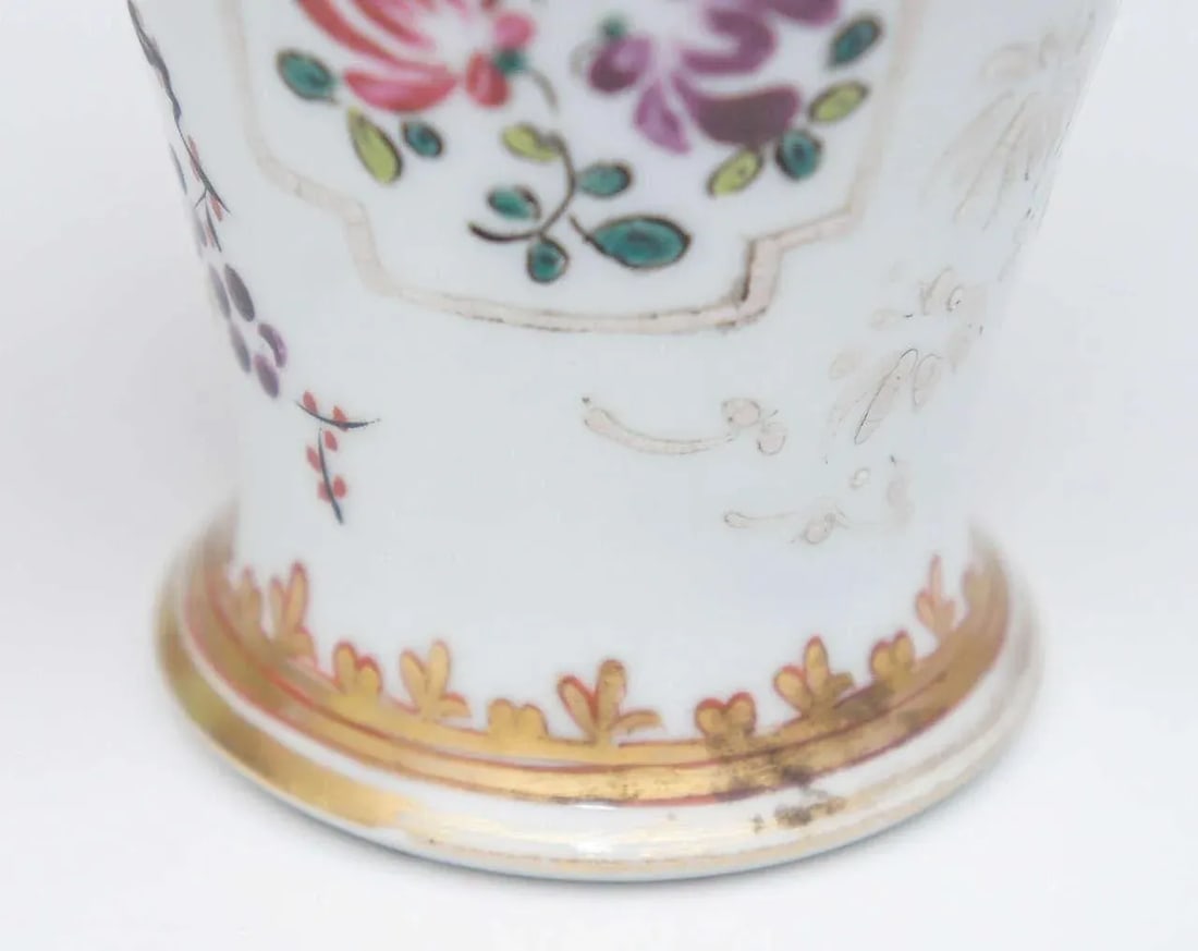 Samson Lidded Porcelain Vase - 5