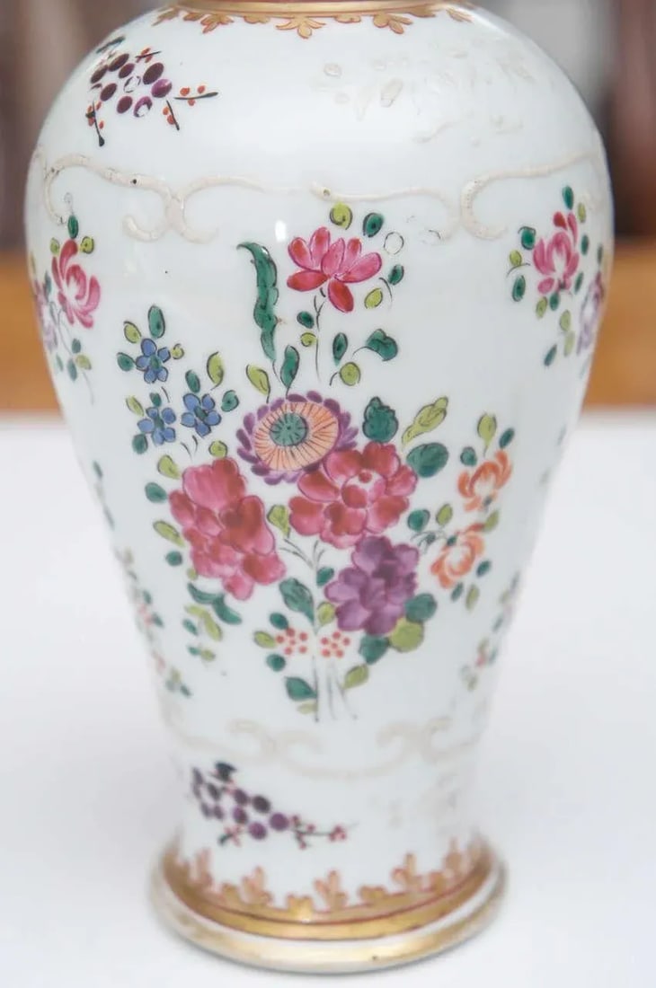 Samson Lidded Porcelain Vase - 6